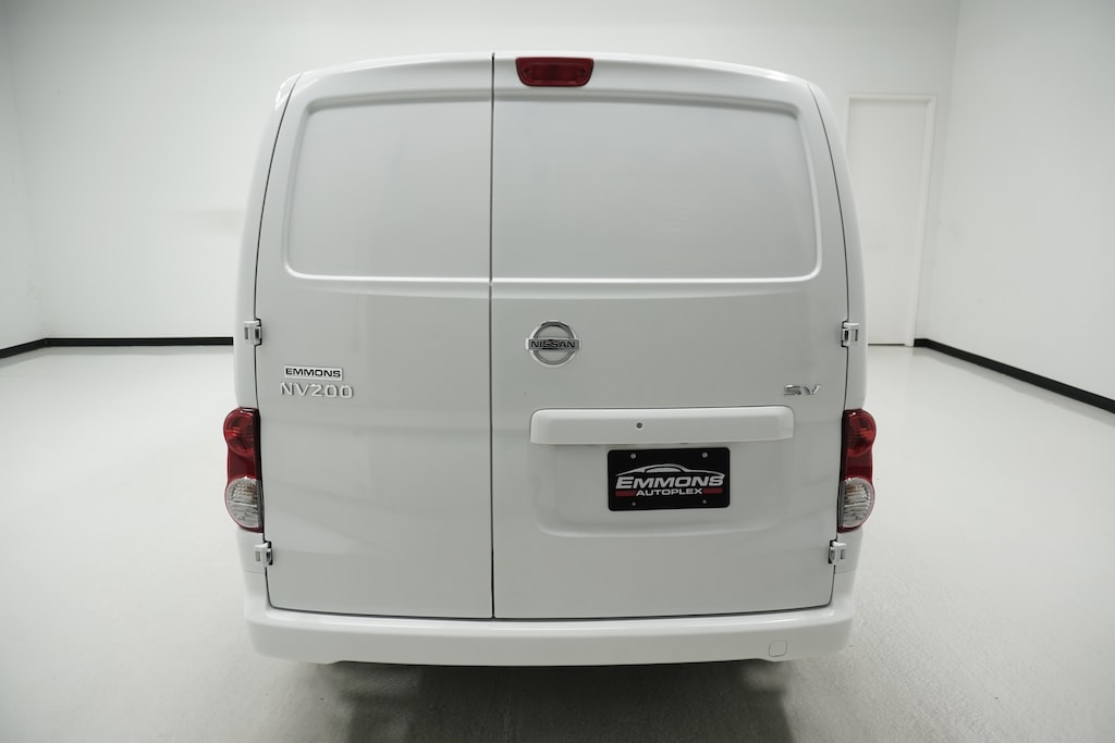 2015 Nissan NV photo 4
