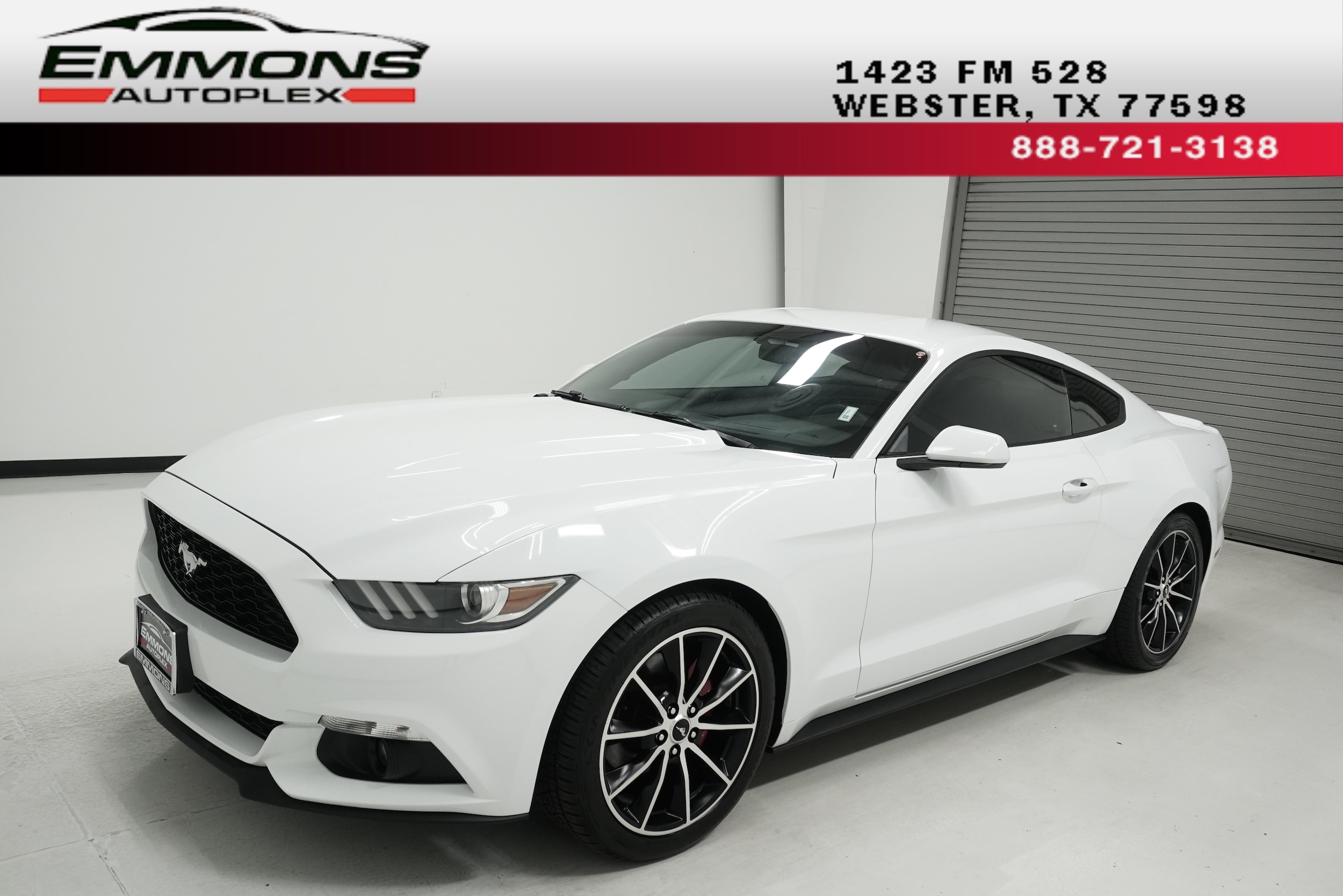 2016 Ford Mustang EcoBoost's photo