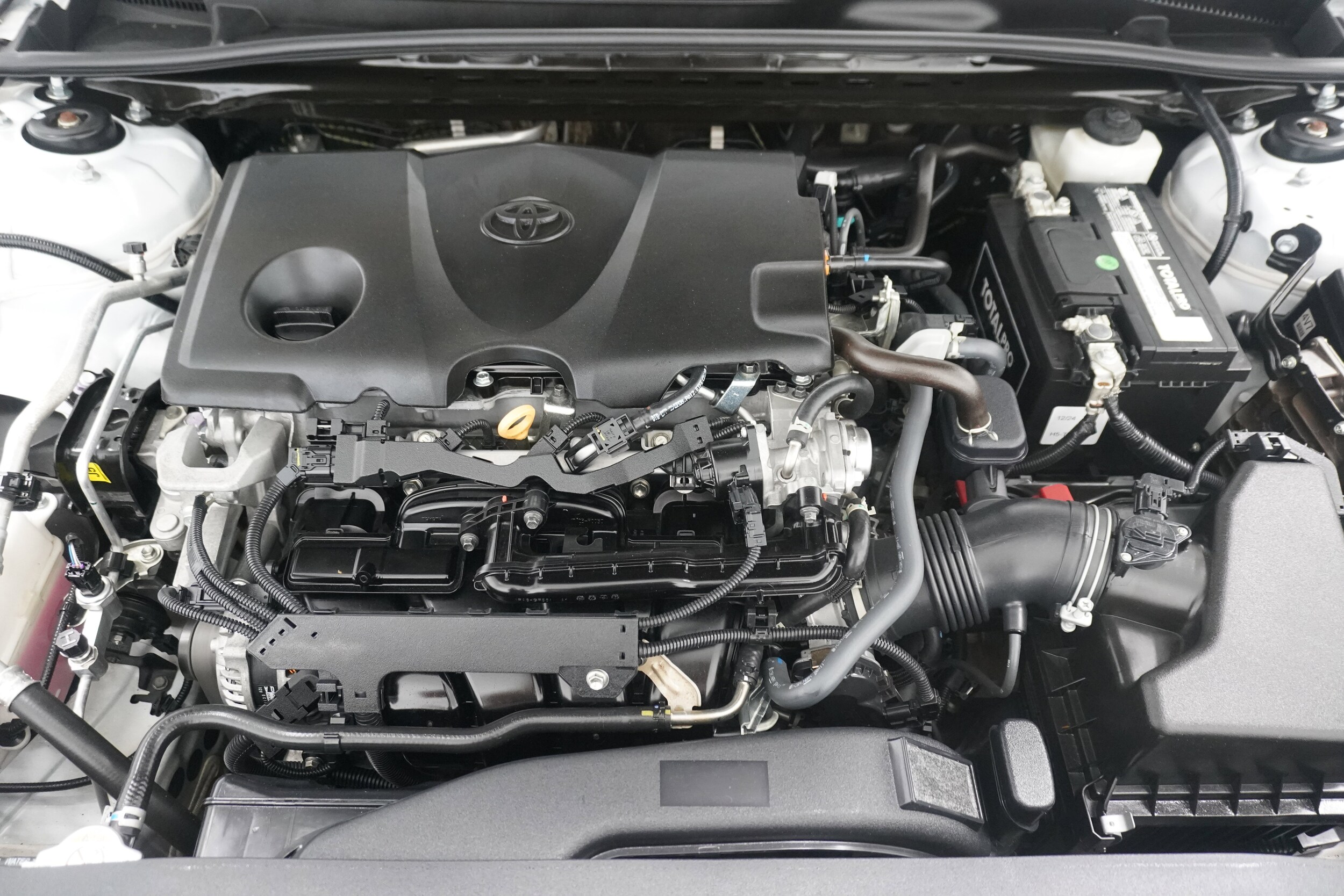 2022 Toyota Camry LE - Photo 28