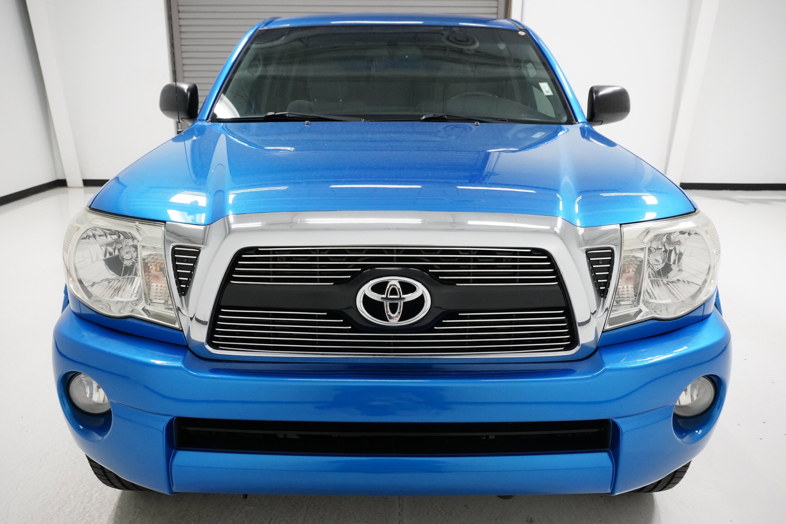 2011 Toyota Tacoma PreRunner photo 2