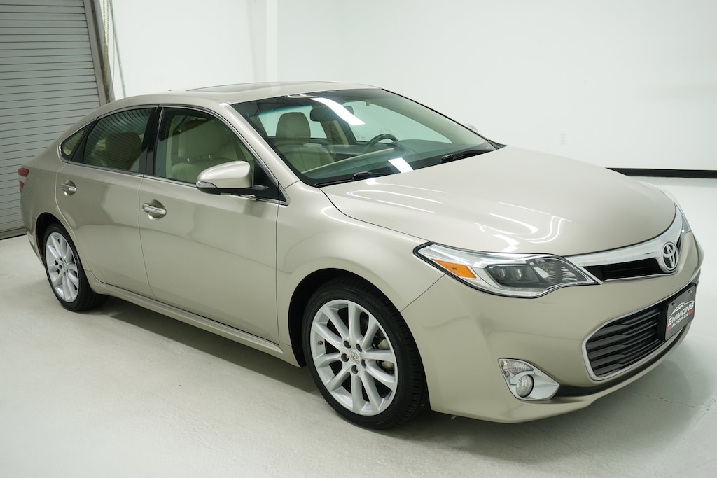 2014 Toyota Avalon photo 3