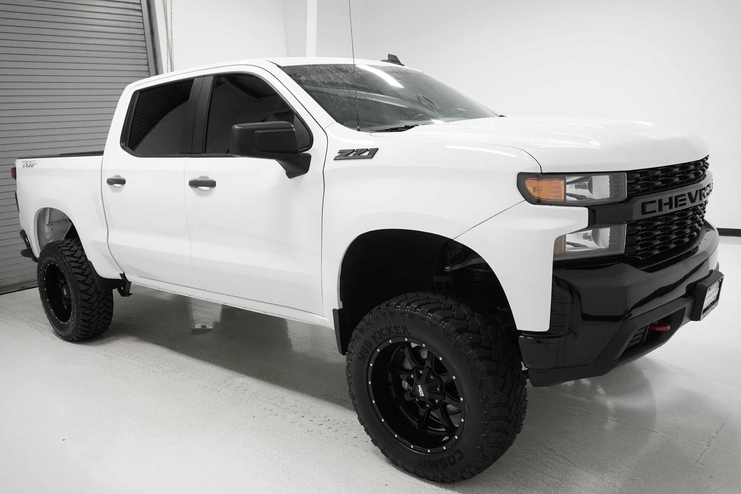 2019 Chevrolet Silverado 1500 Custom Trail Boss photo 3