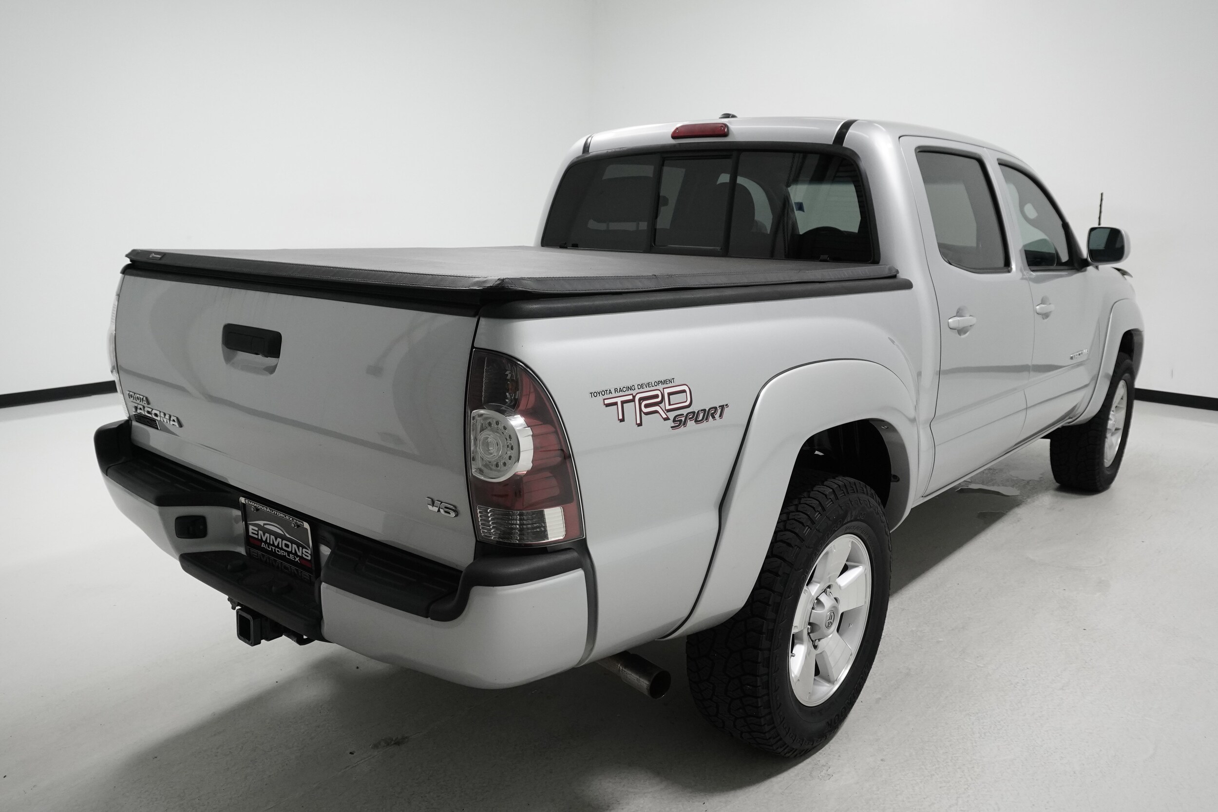 2011 Toyota Tacoma Double Cab photo 2