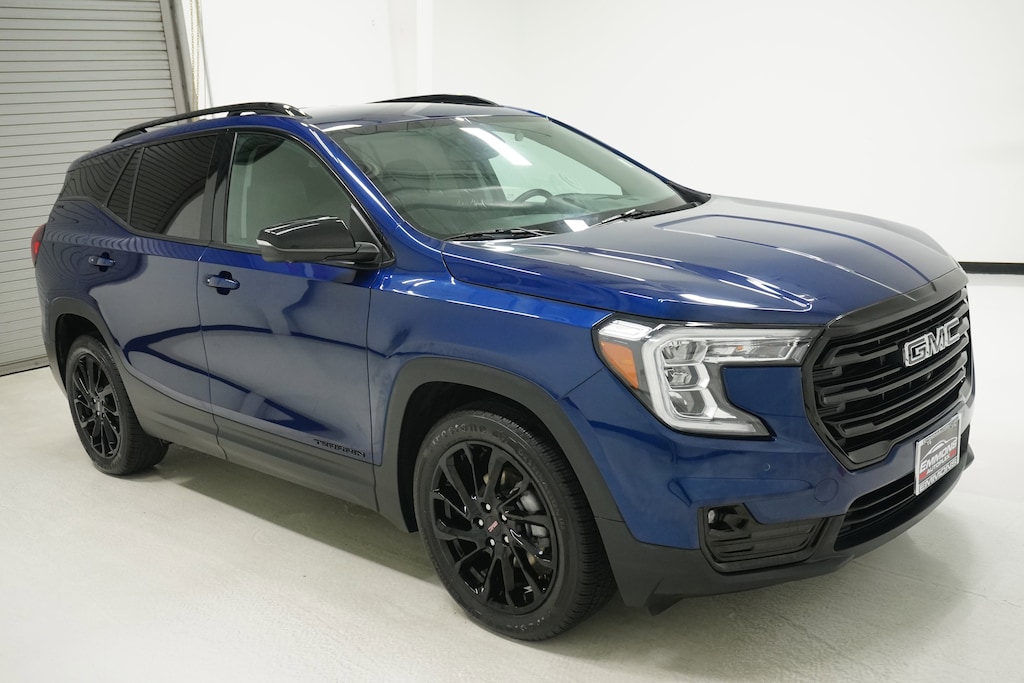 Used 2023 GMC Terrain SLT SUV