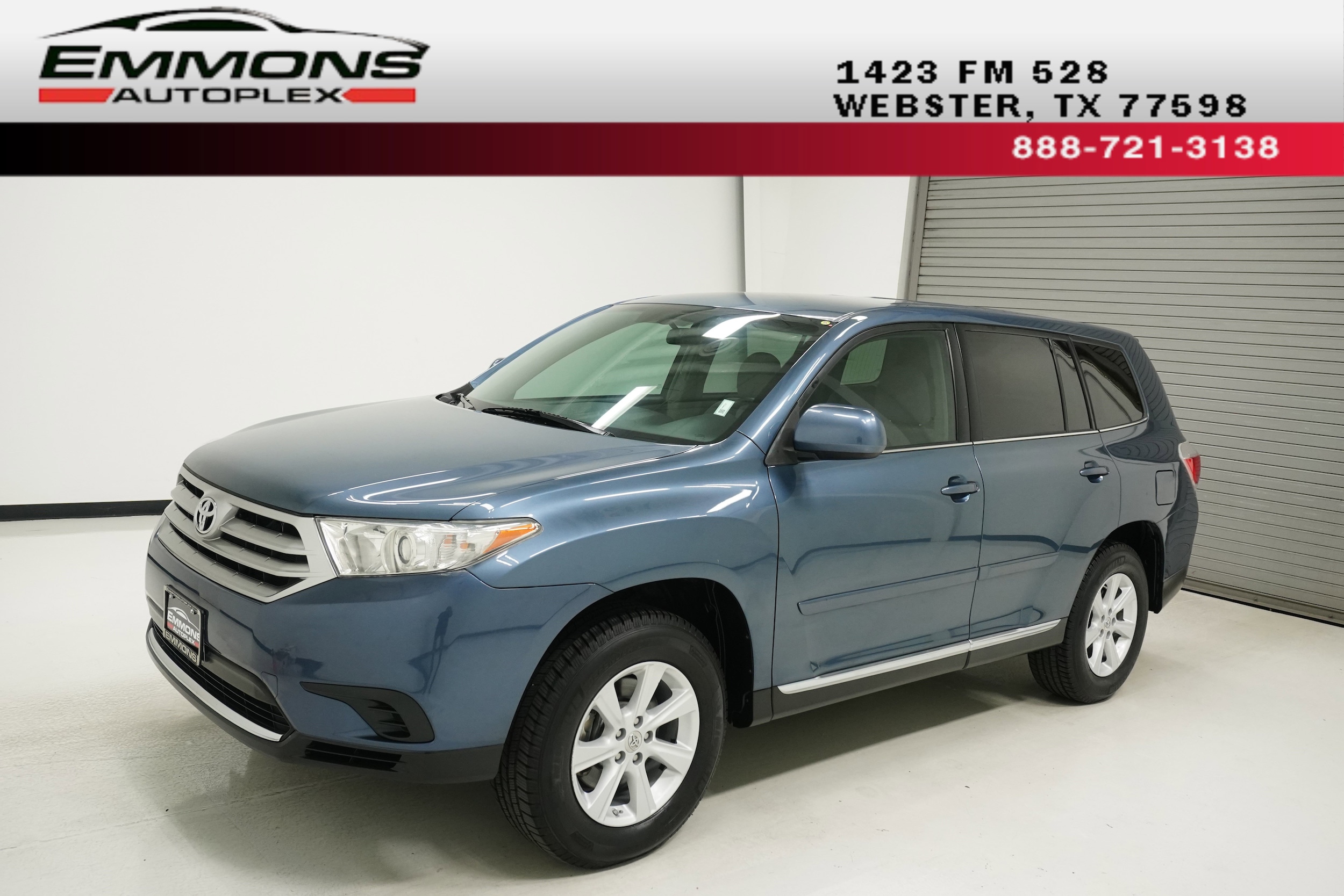 2013 Toyota Highlander Plus's photo