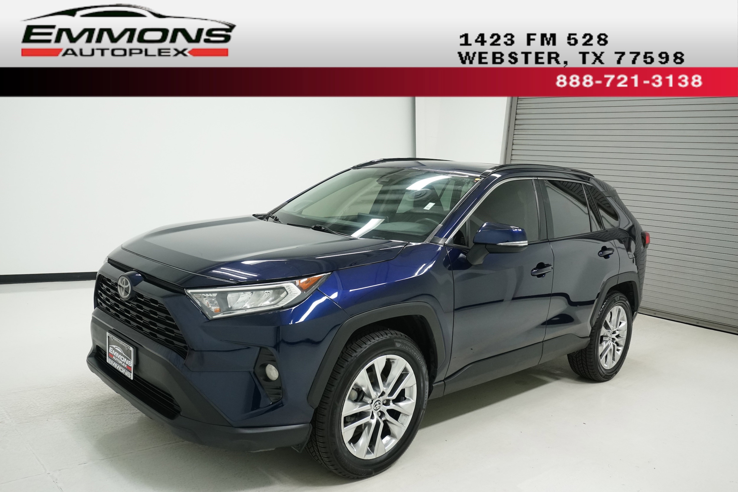 2020 Toyota RAV4 XLE Premium's photo