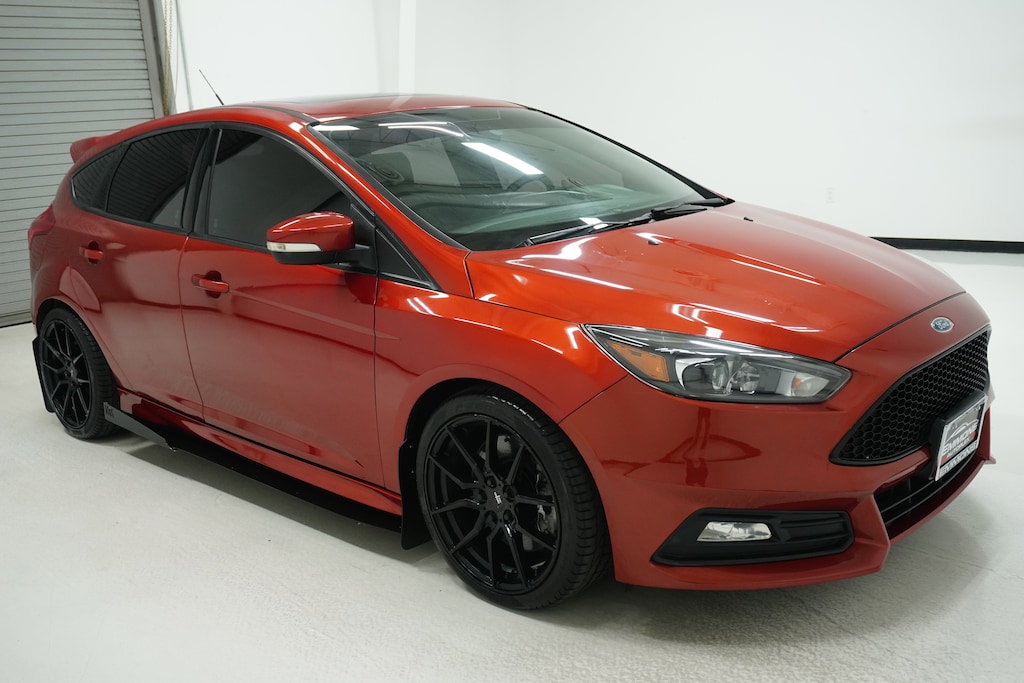 Used 2018 Ford Focus ST ST Hatchback