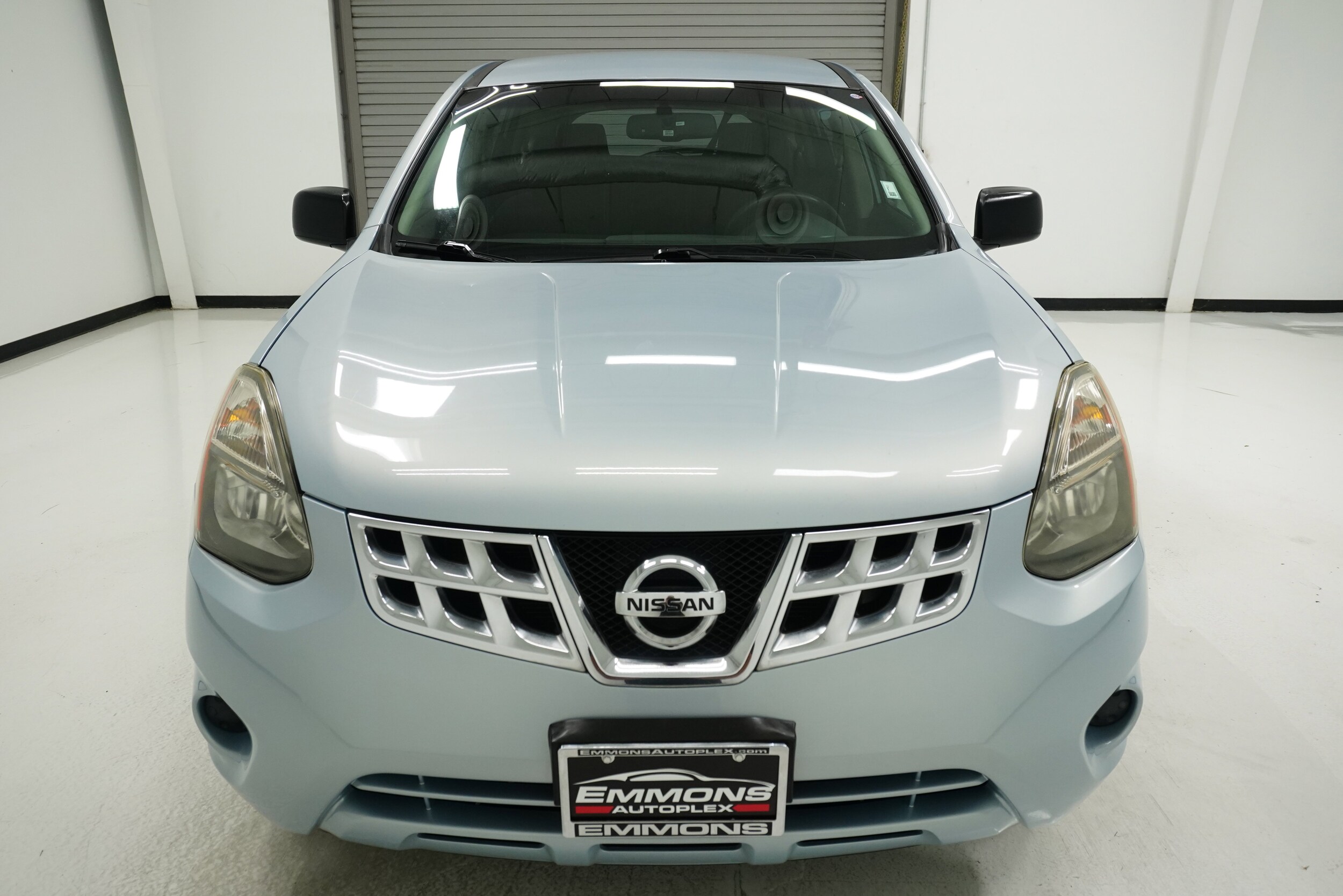 2014 Nissan Rogue Select S photo 2
