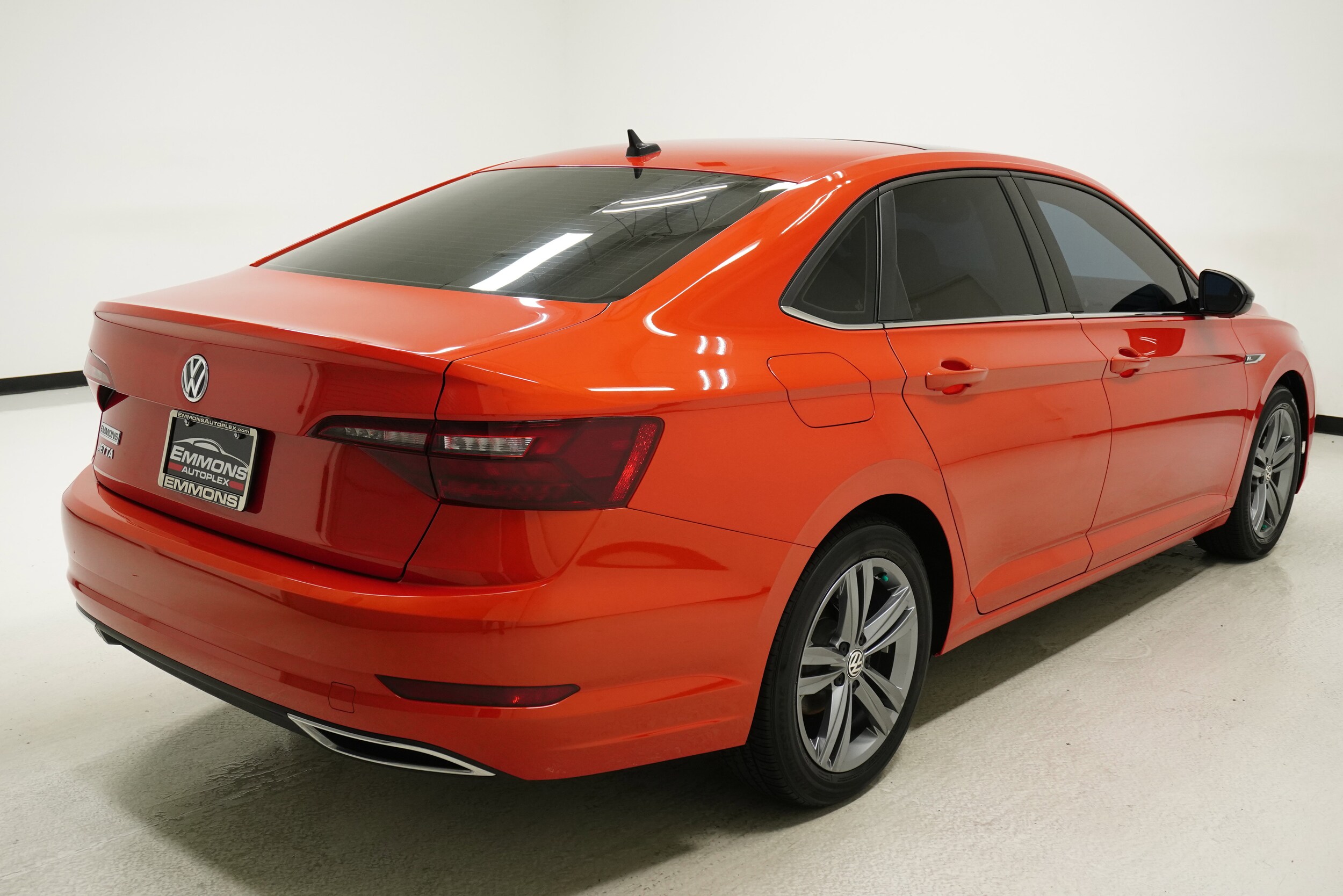 2021 Volkswagen Jetta SE R-Line photo 4
