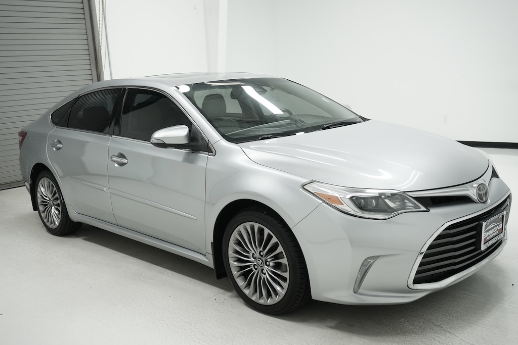 Used 2016 Toyota Avalon Limited Sedan