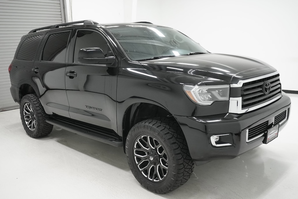 2021 Toyota Sequoia TRD Sport photo 3