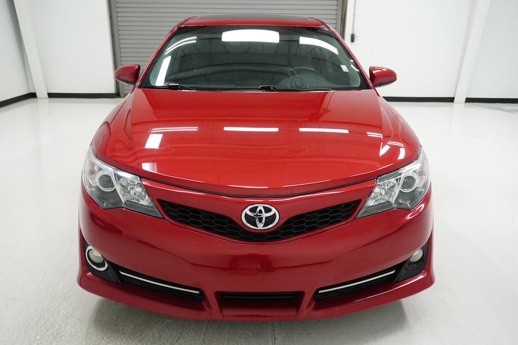 Used 2013 Toyota Camry SE Sedan