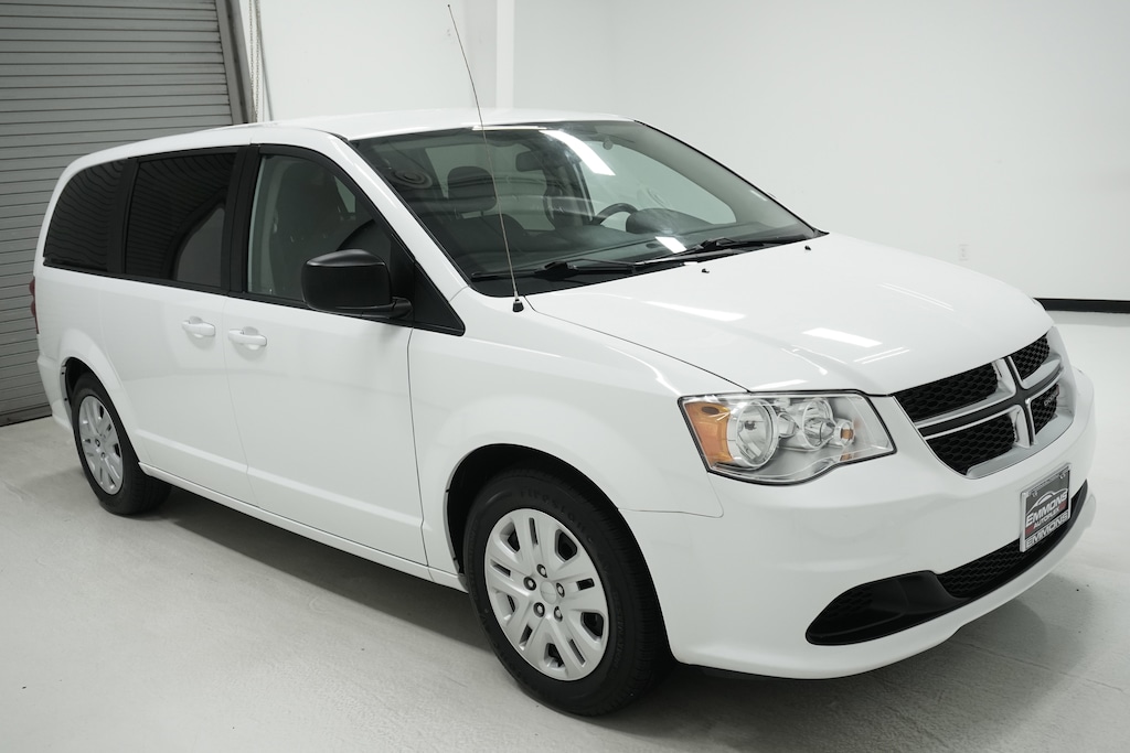 Used 2018 Dodge Grand Caravan SE Van Passenger Van