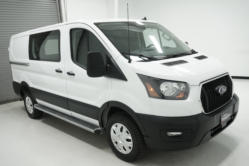 2023 Ford Transit photo 2