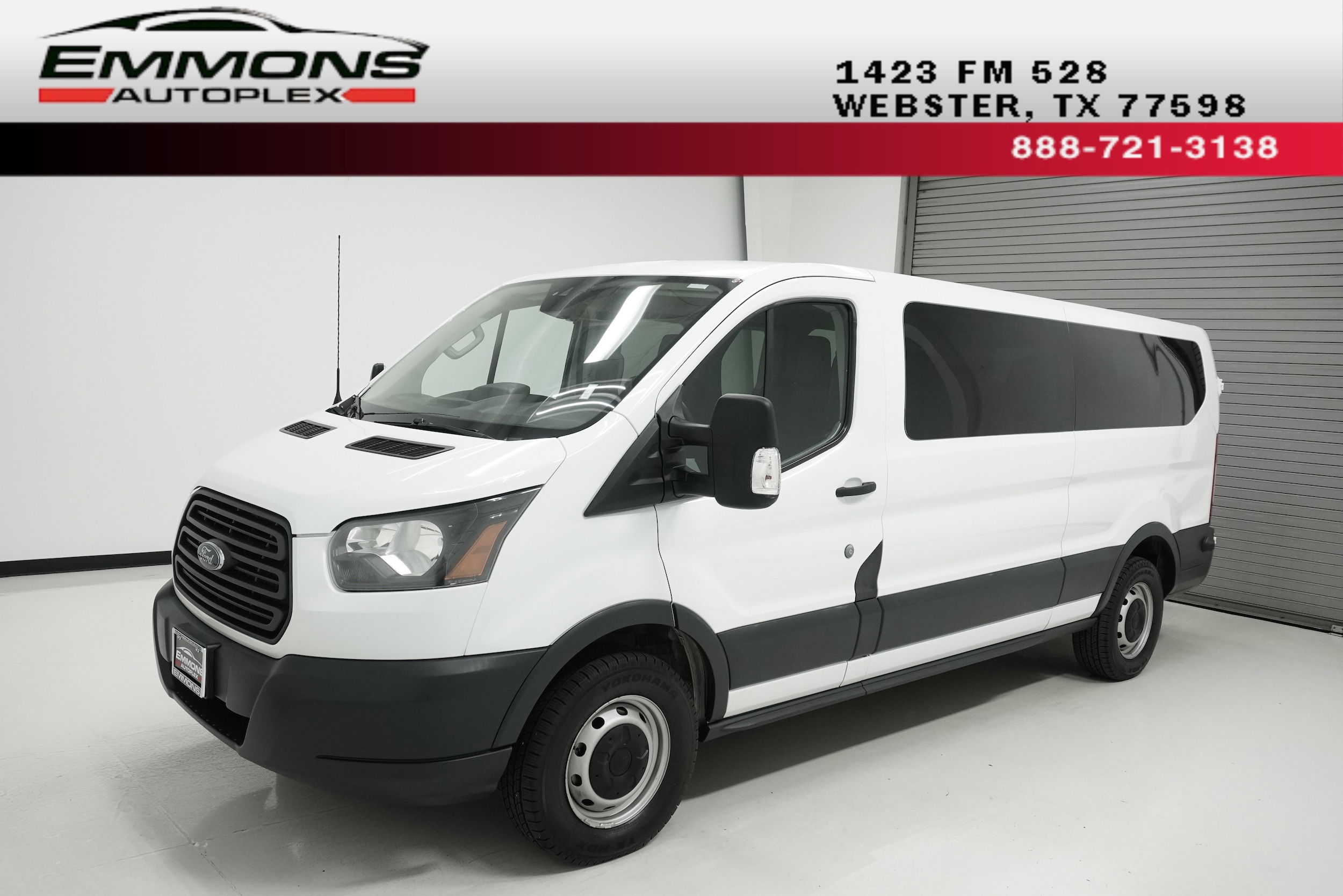 2017 Ford Transit Wagon XL's photo
