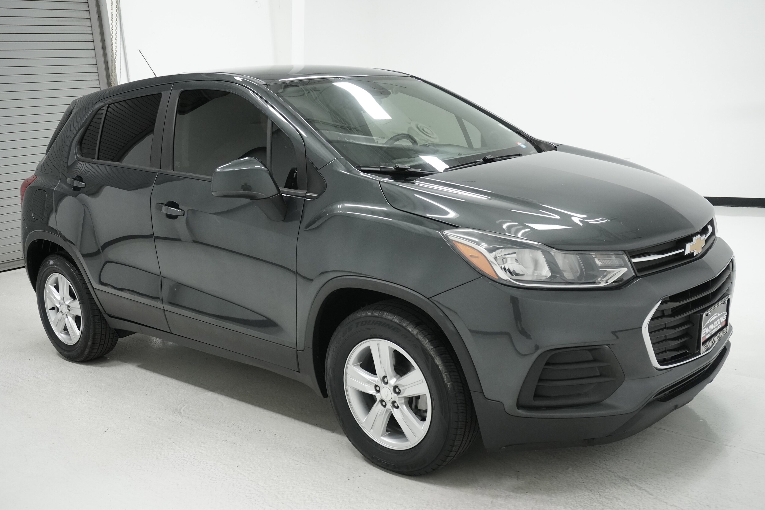 2019 Chevrolet Trax LS photo 3