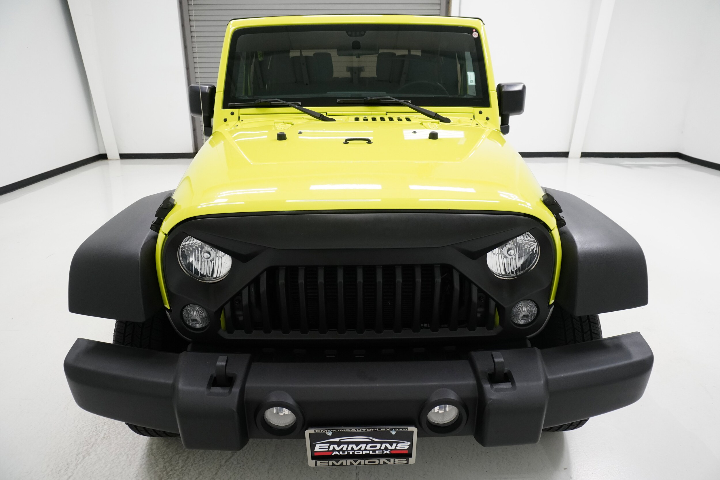 2016 Jeep Wrangler Sport photo 2