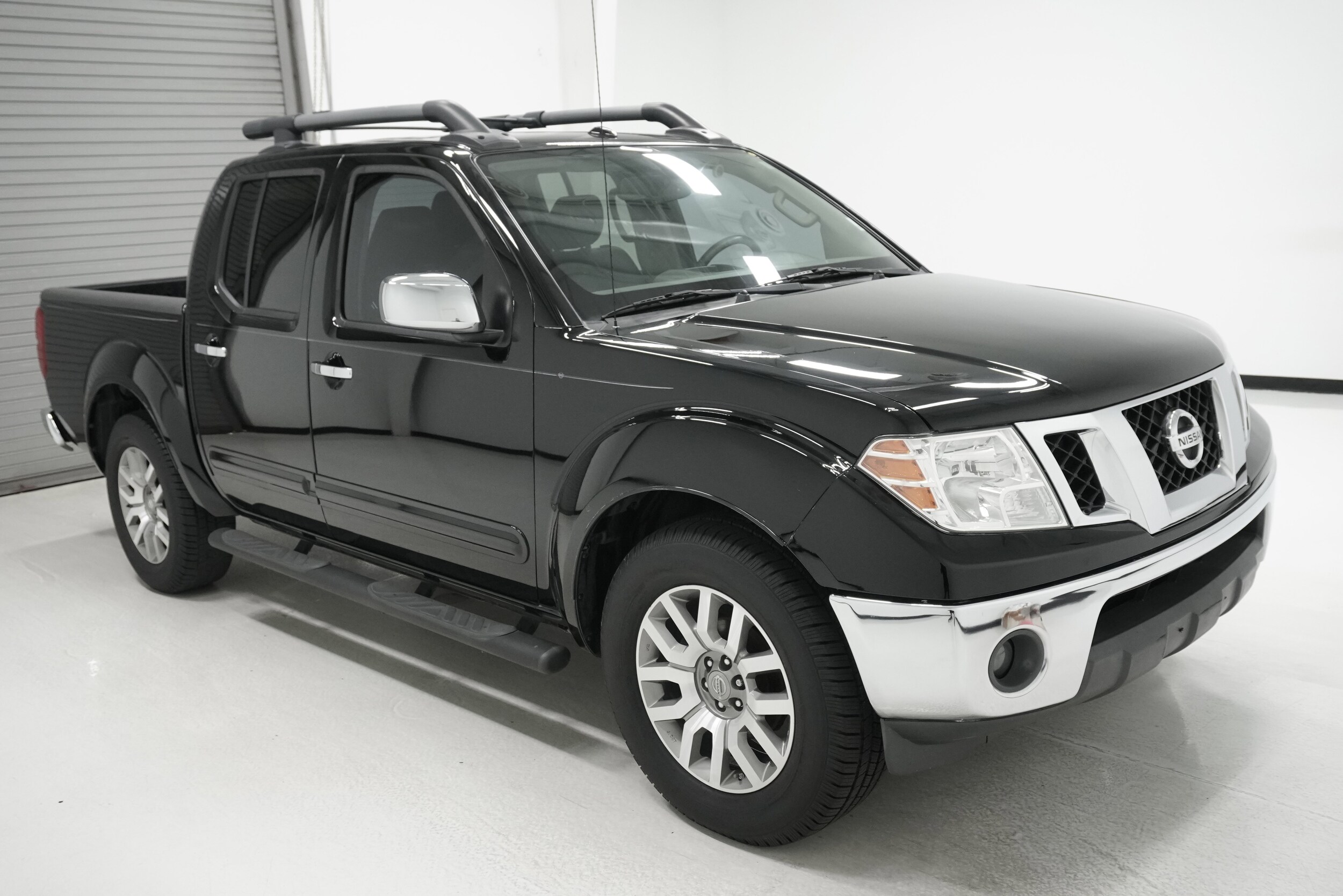 2012 Nissan Frontier SL photo 3