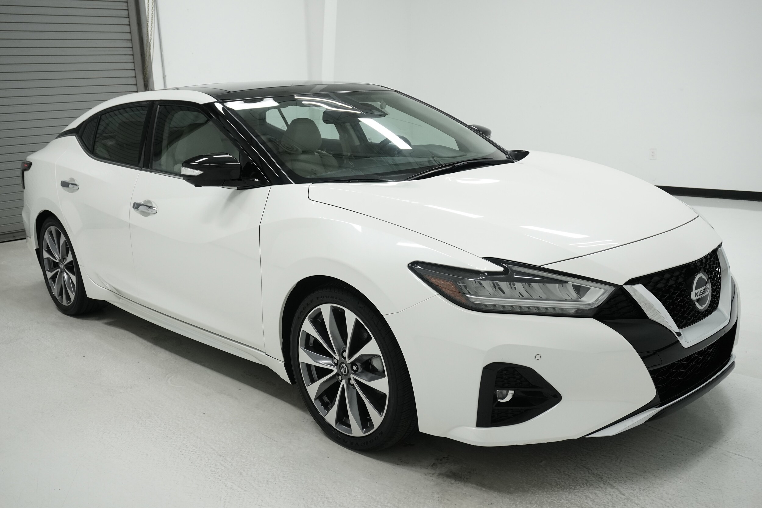 2021 Nissan Maxima Platinum photo 3
