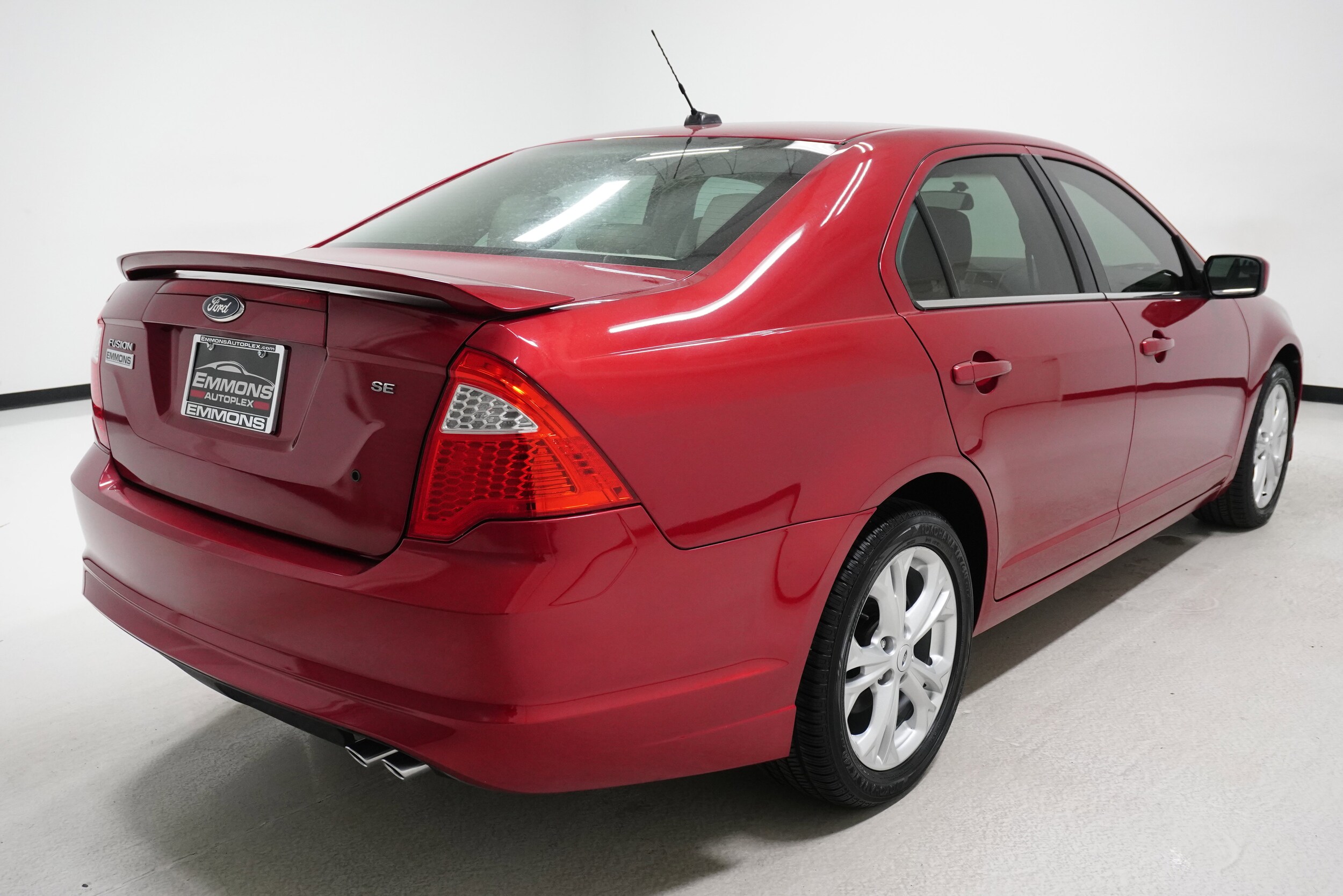 2012 Ford Fusion SE photo 4