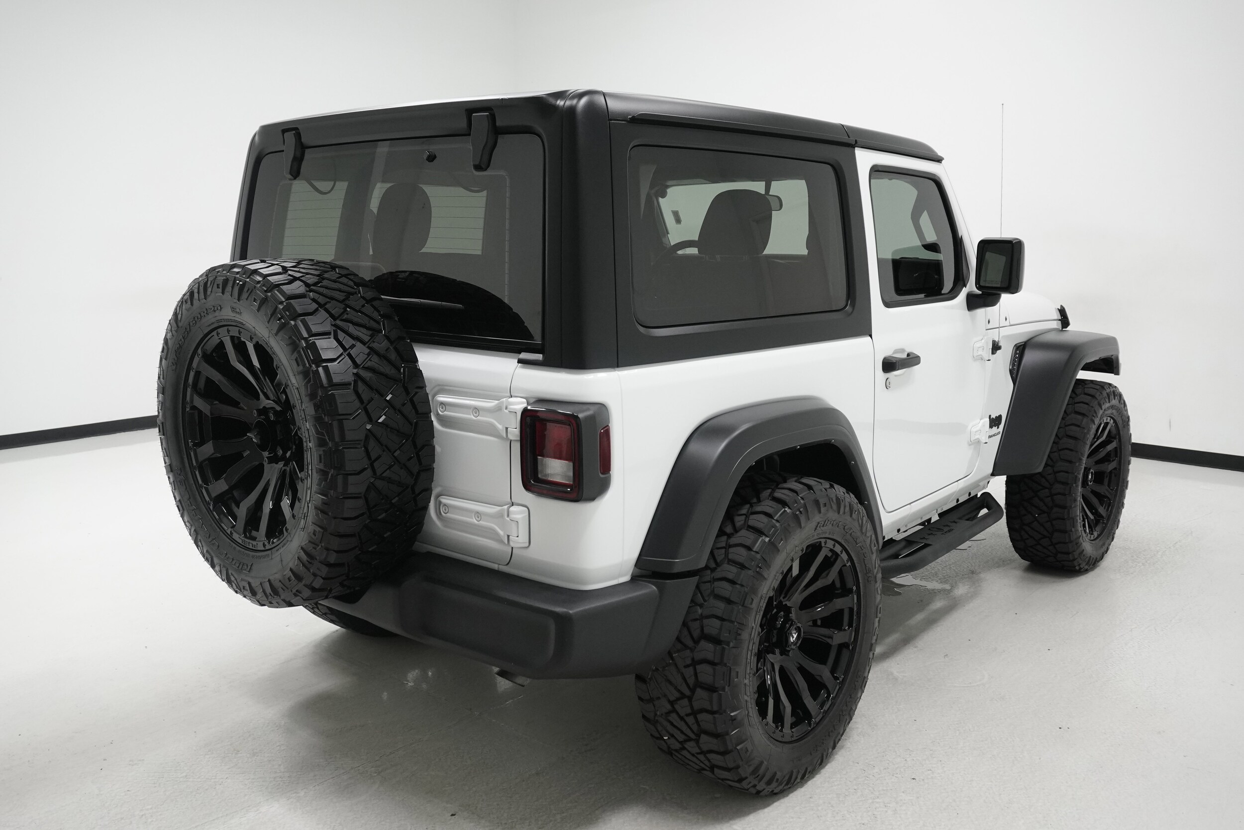 2023 Jeep Wrangler Sport photo 3