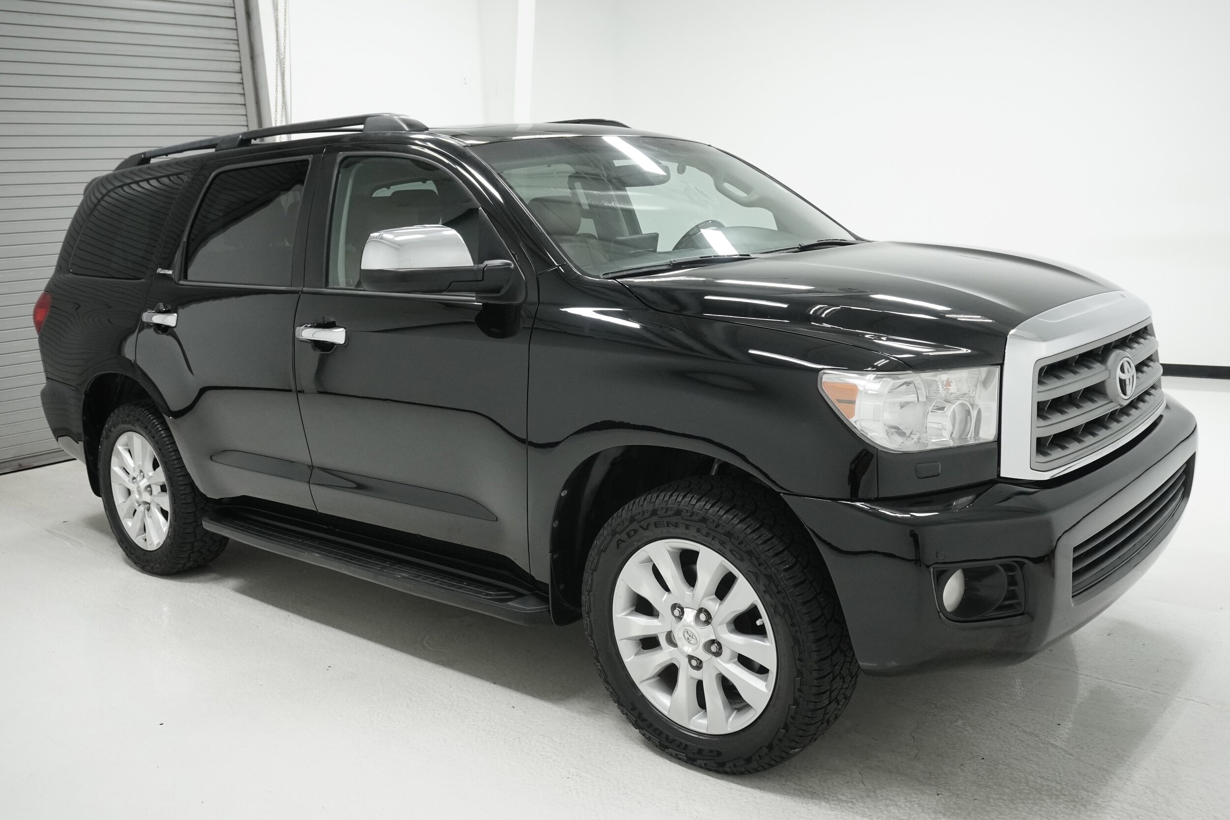 2013 Toyota Sequoia Platinum photo 3