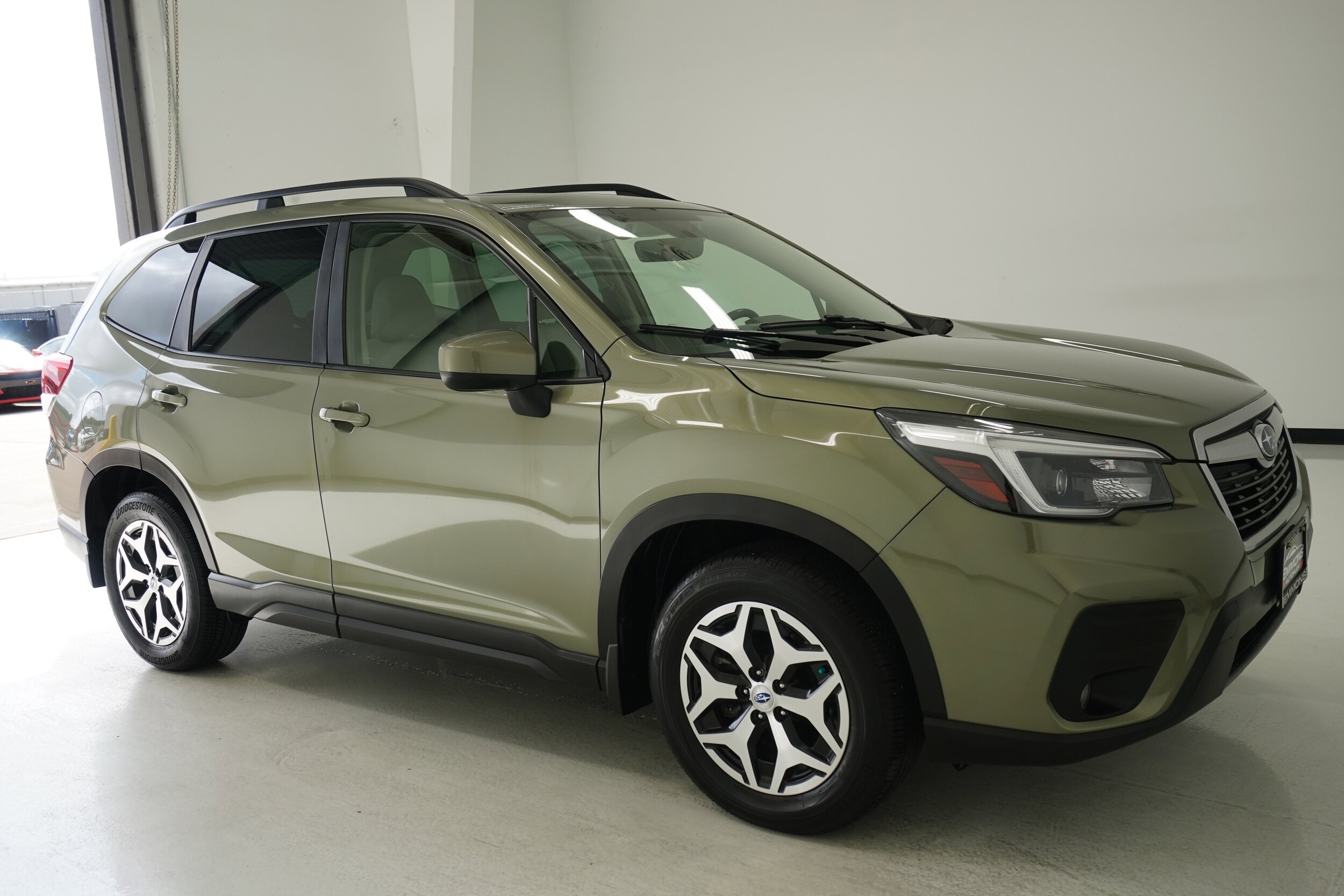 2021 Subaru Forester Premium photo 3