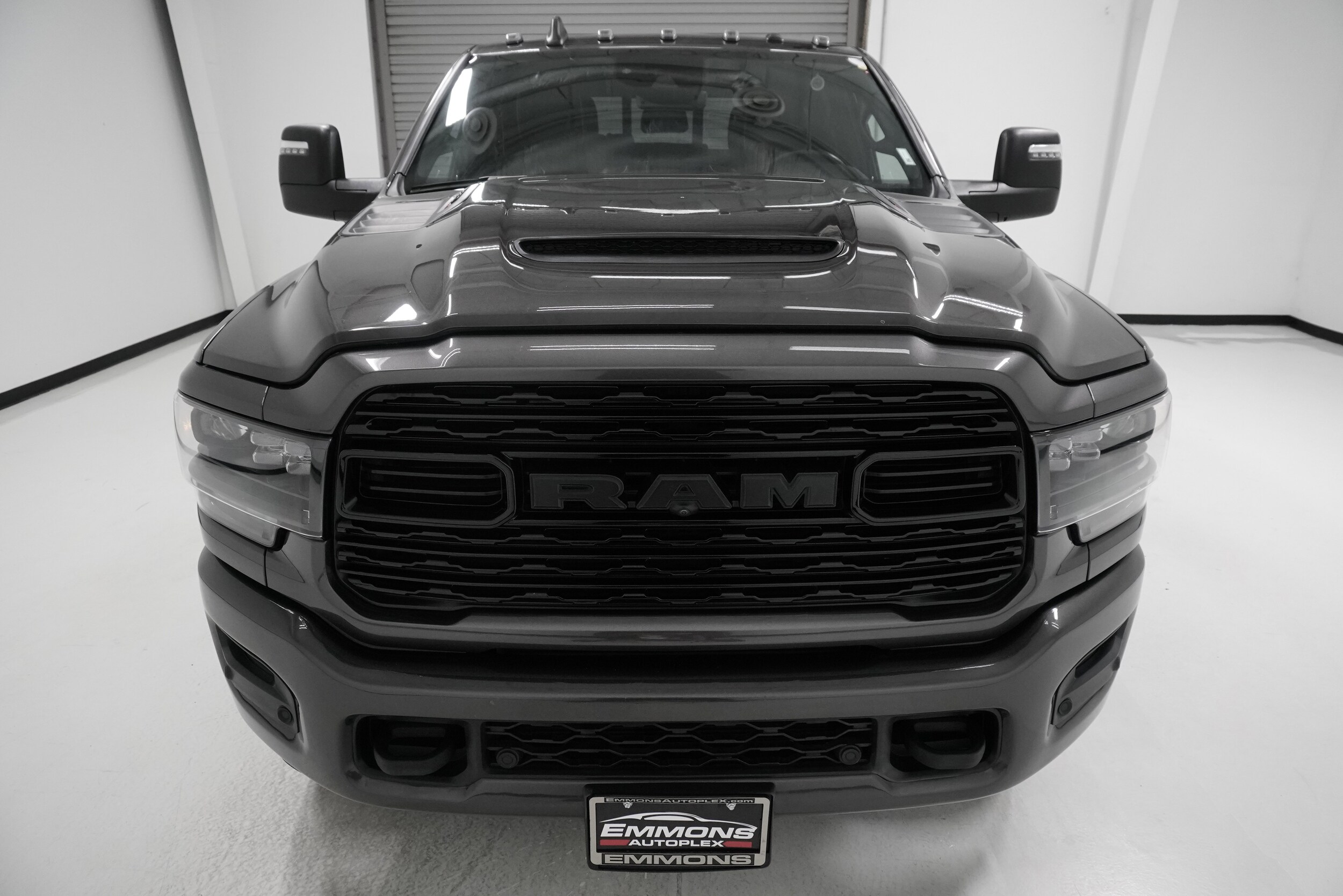 2024 Ram 2500 Limited photo 2