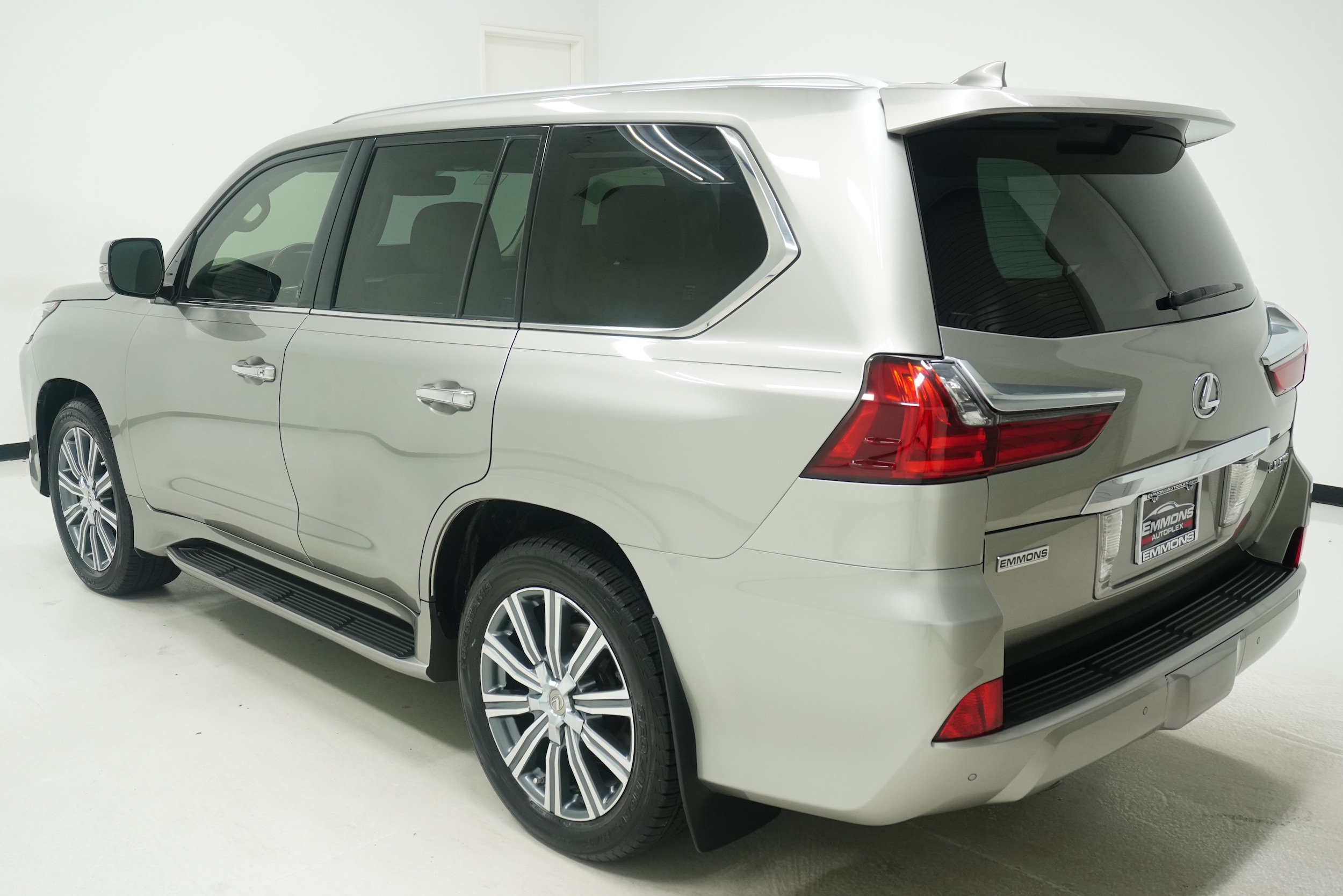 2016 Lexus LX 570 - Photo 6