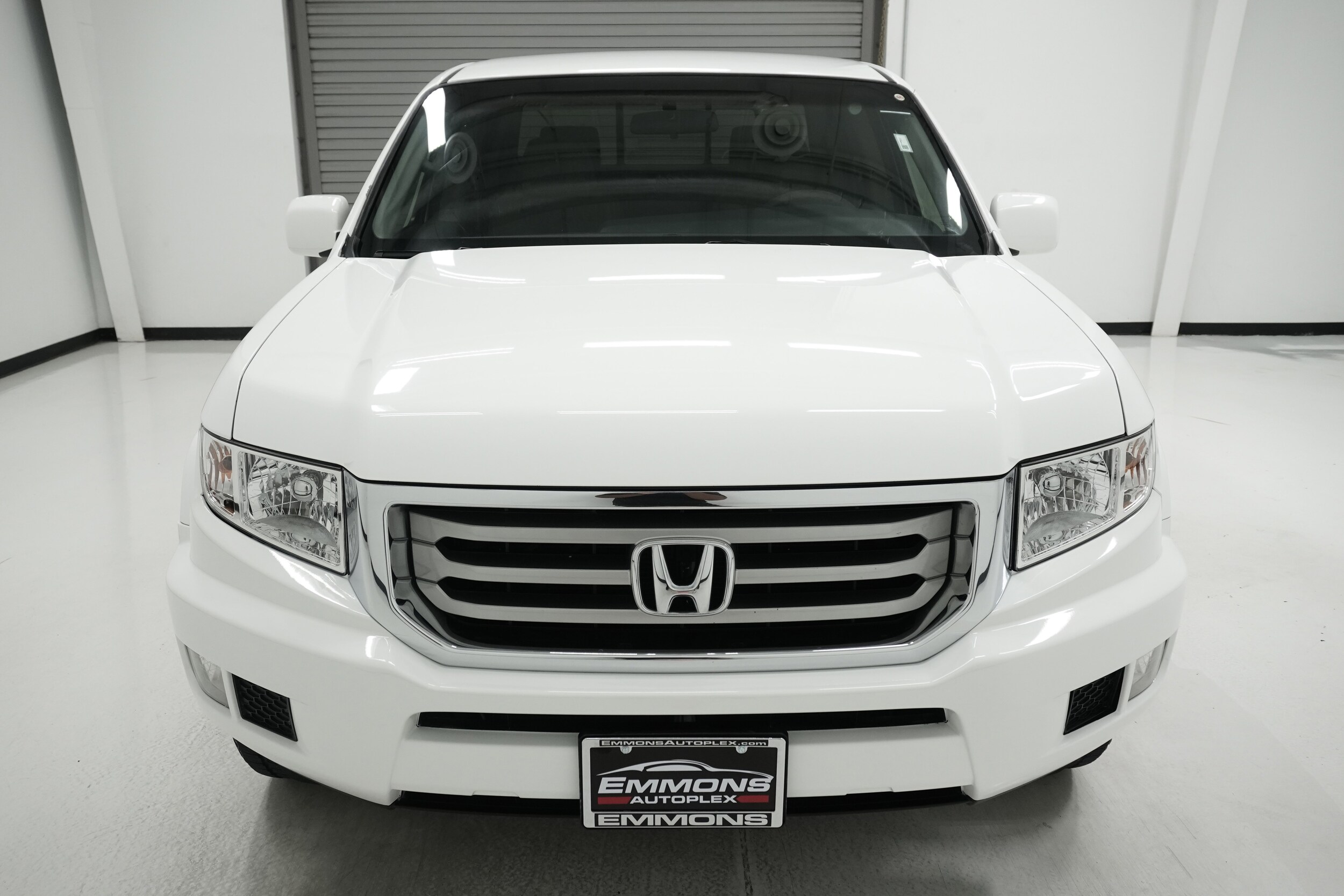 2012 Honda Ridgeline RTS photo 2