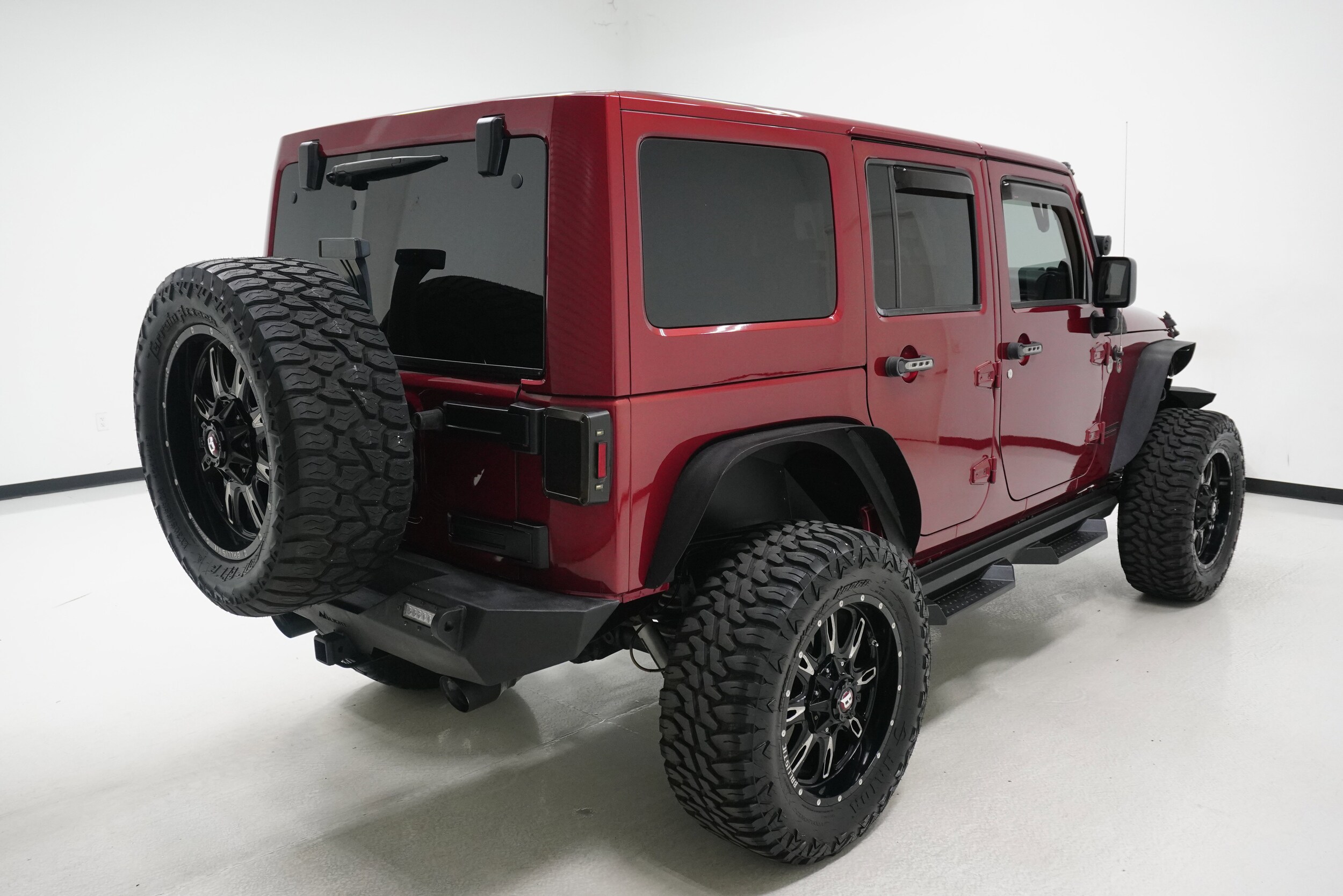 2012 Jeep Wrangler Unlimited Altitude photo 3