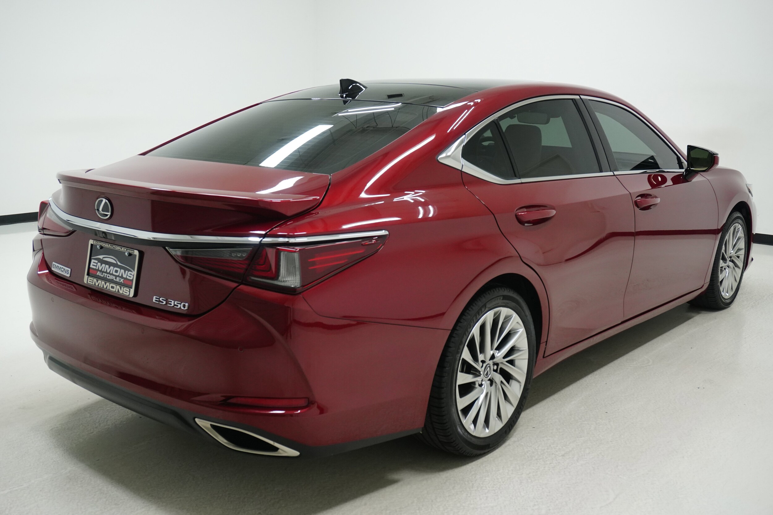 2022 Lexus ES 350 Ultra Luxury photo 4
