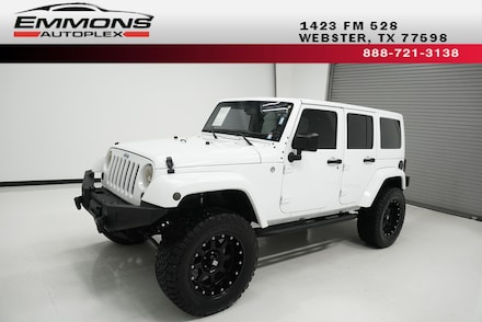 2014 Jeep Wrangler Unlimited Sahara SUV