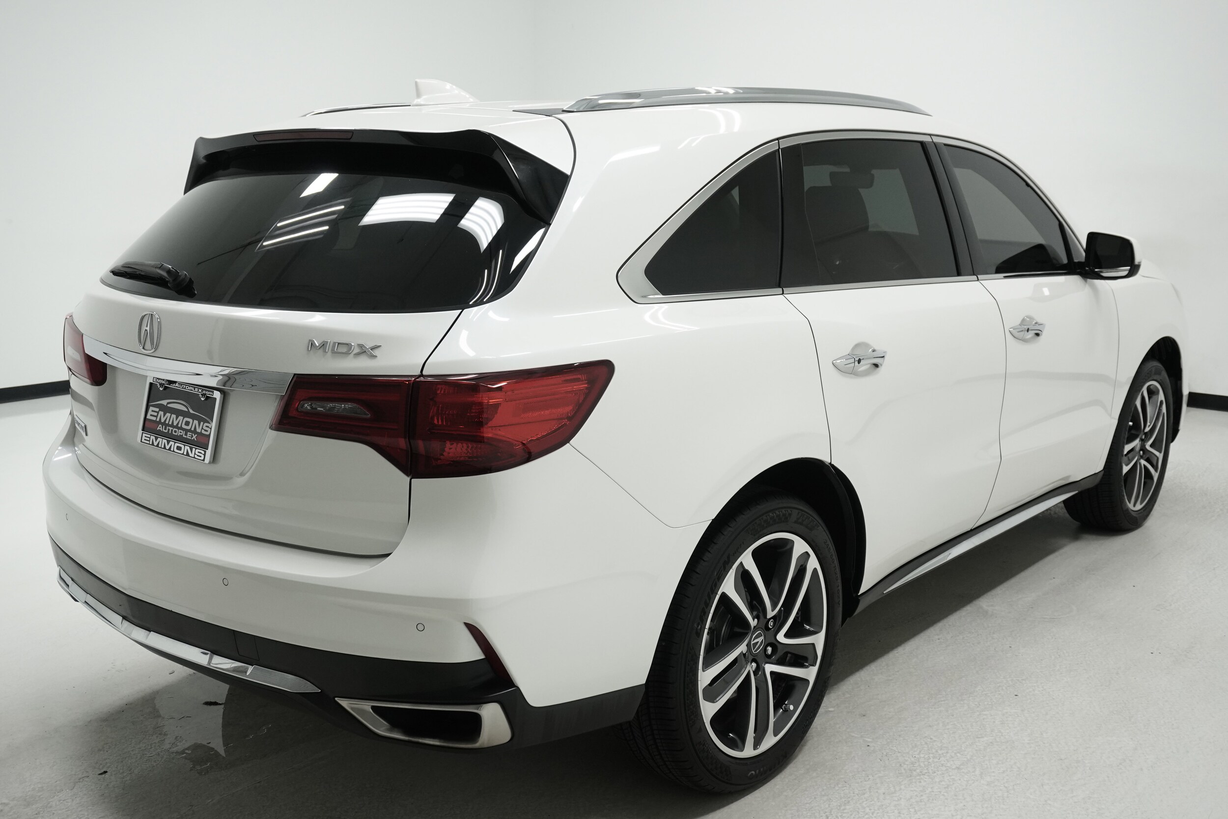 2017 Acura MDX Advance photo 4