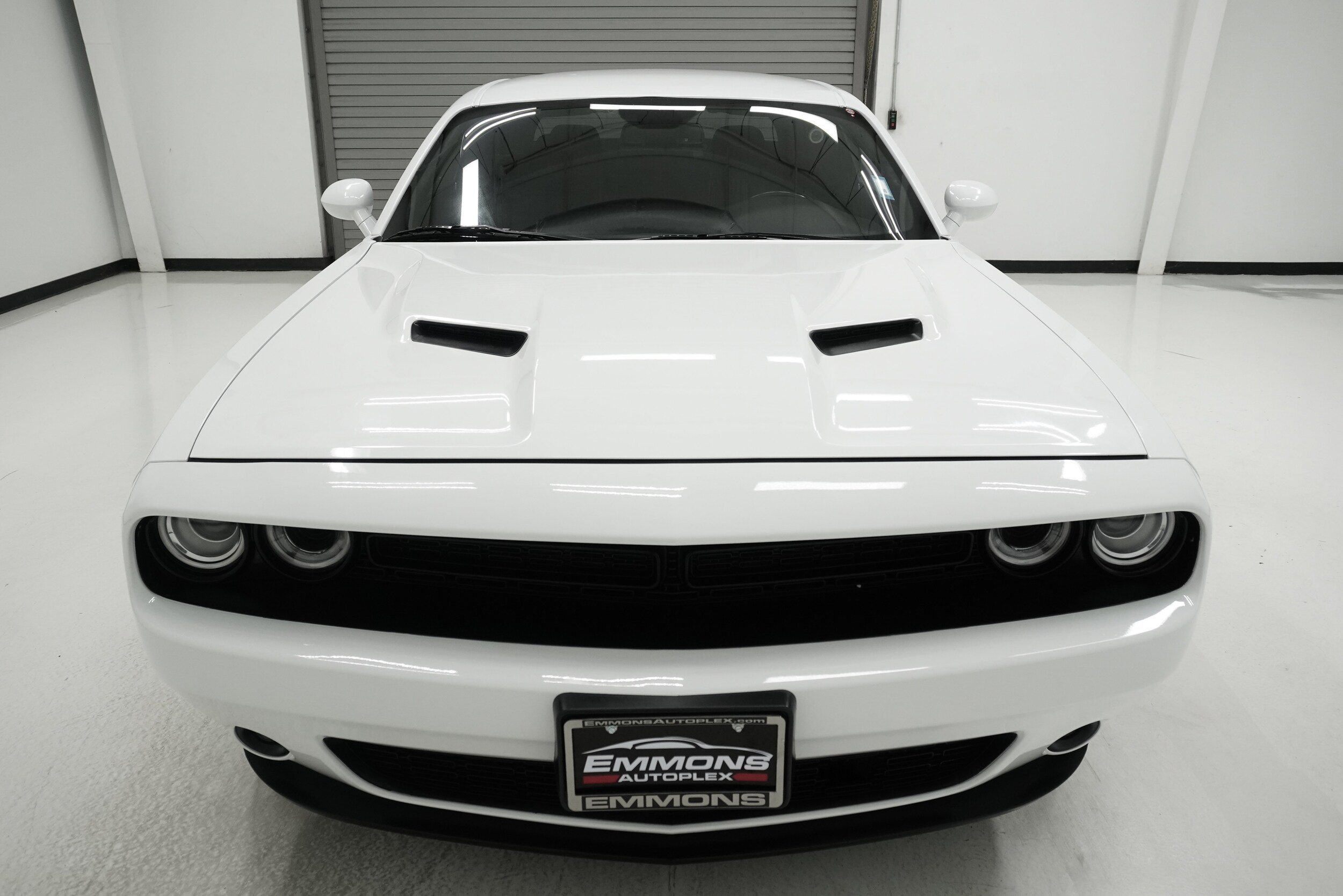 2021 Dodge Challenger SXT photo 2