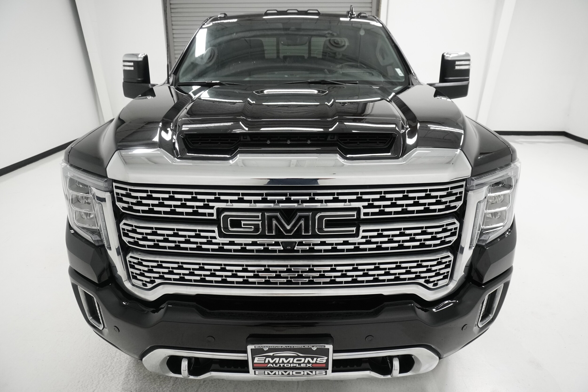 2023 Gmc Sierra 3500 HD Denali photo 2