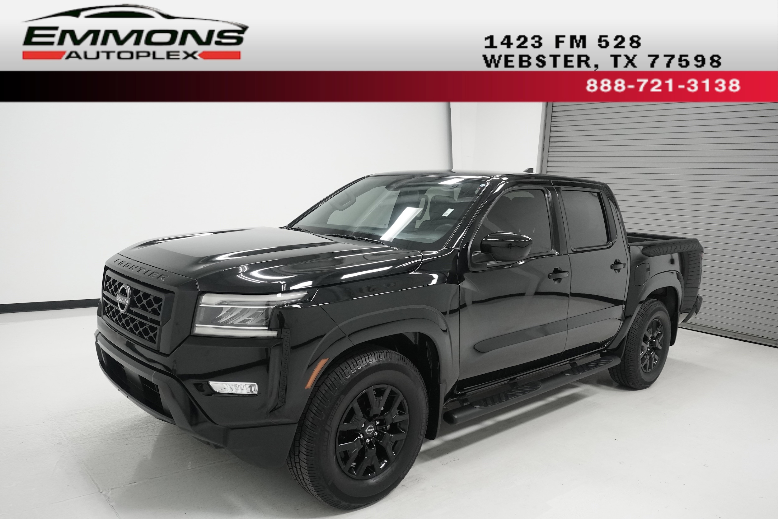 2023 Nissan Frontier SV's photo