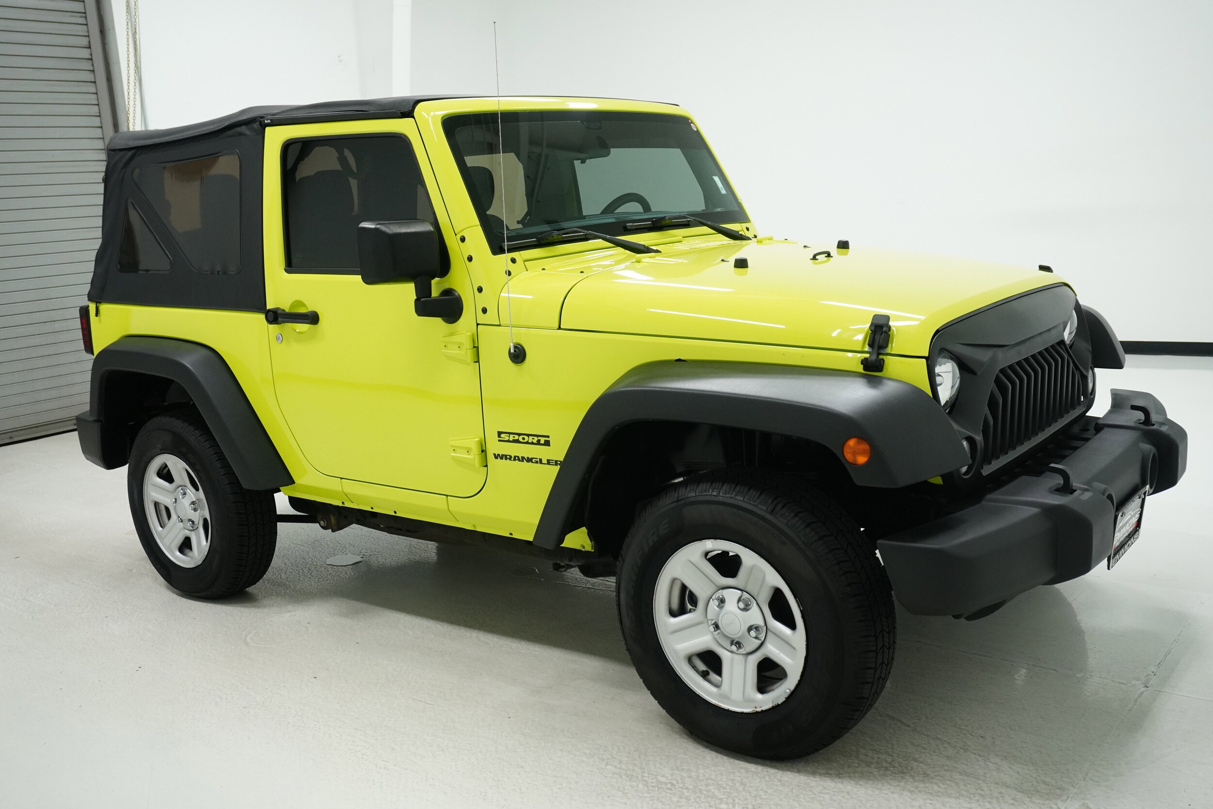 2016 Jeep Wrangler Sport photo 3