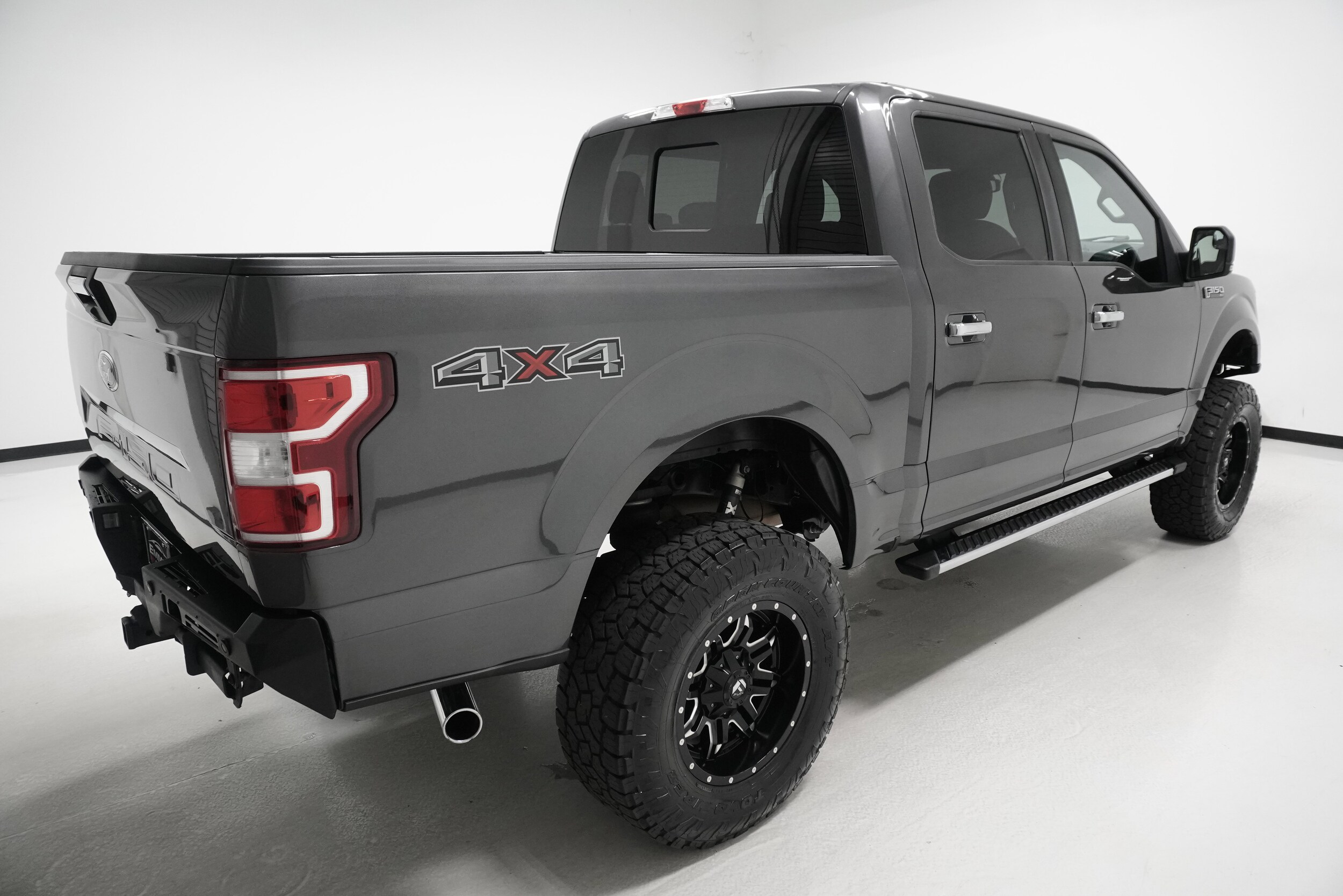 2020 Ford F-150 XLT photo 4