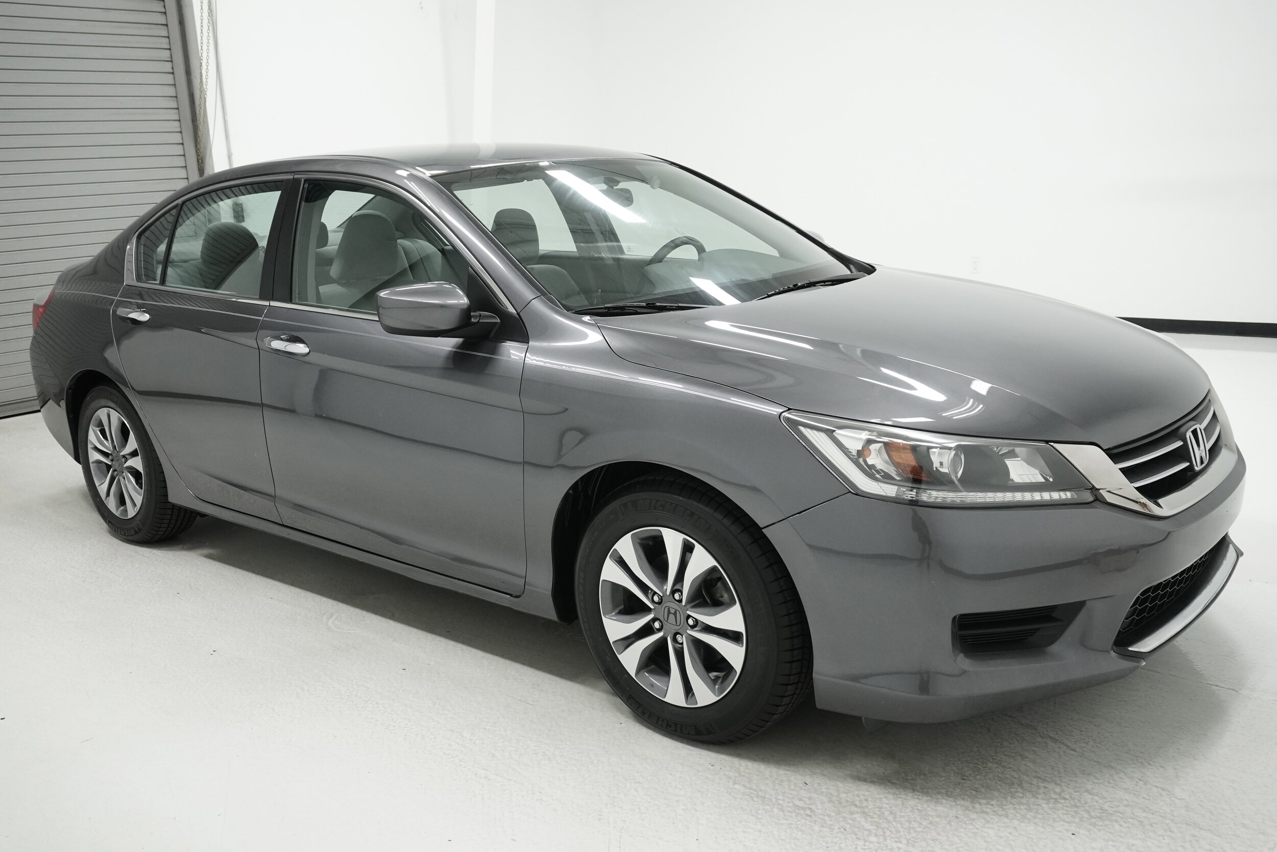 2013 Honda Accord LX photo 3