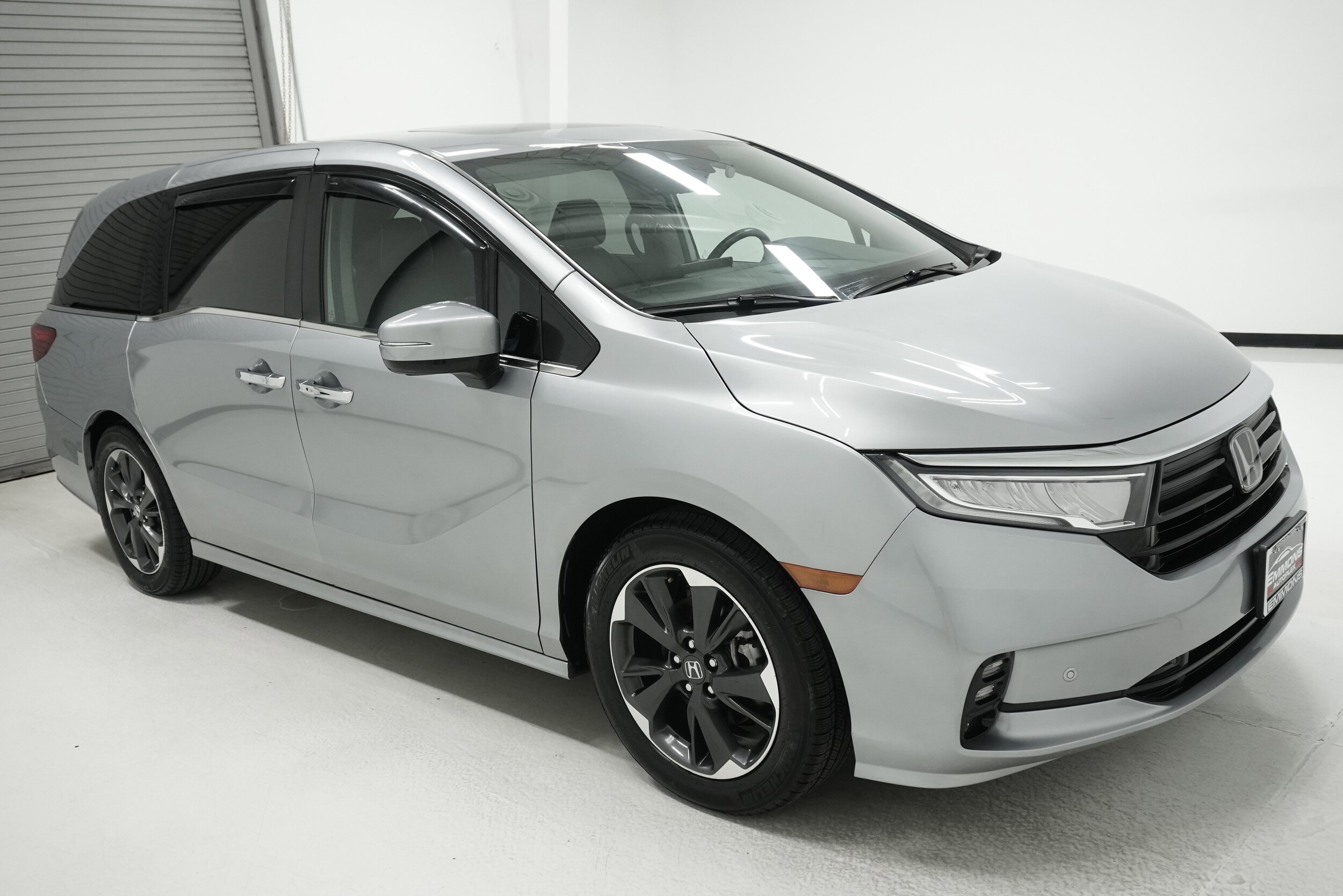 2023 Honda Odyssey Elite photo 3