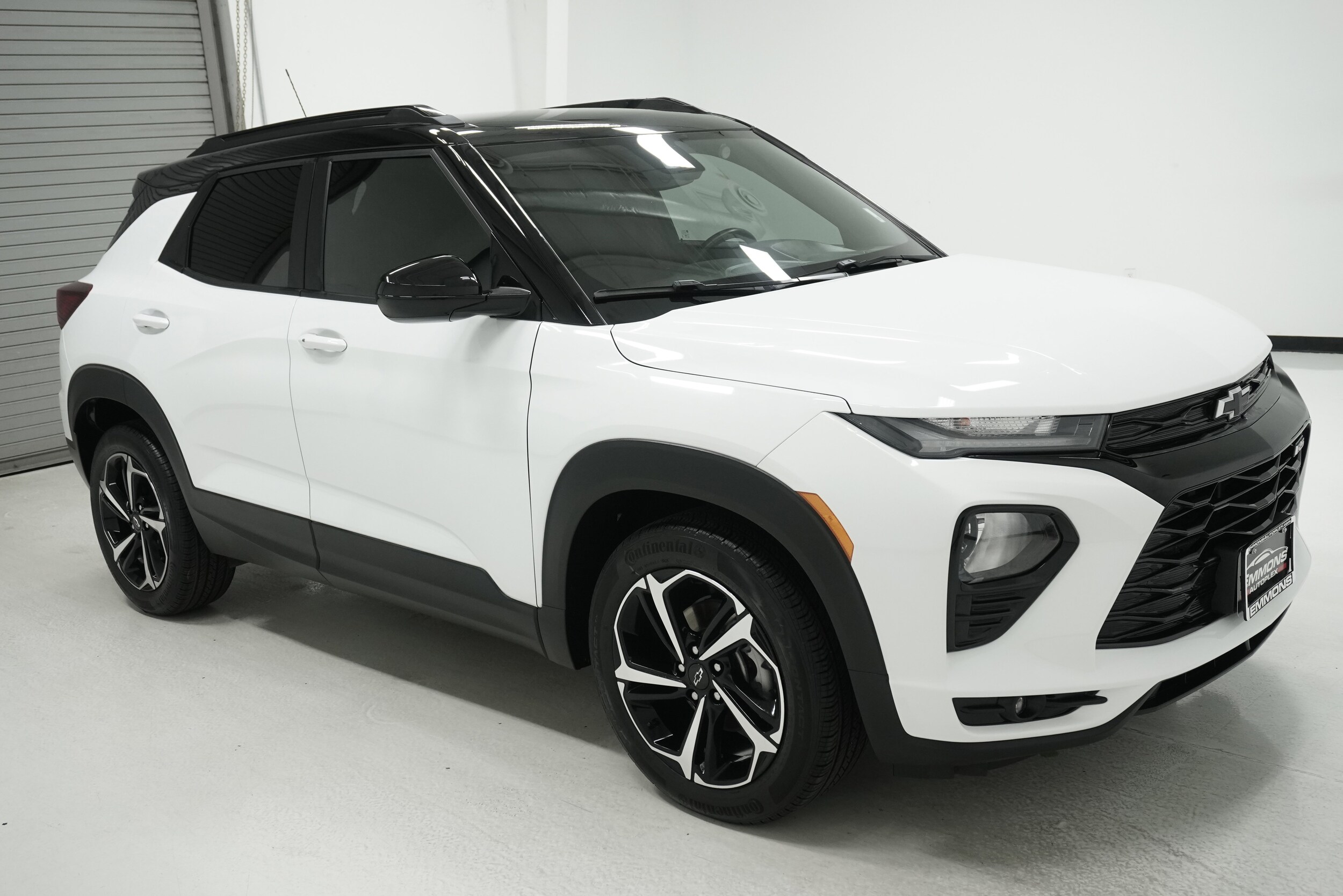 2021 Chevrolet Trailblazer RS photo 2