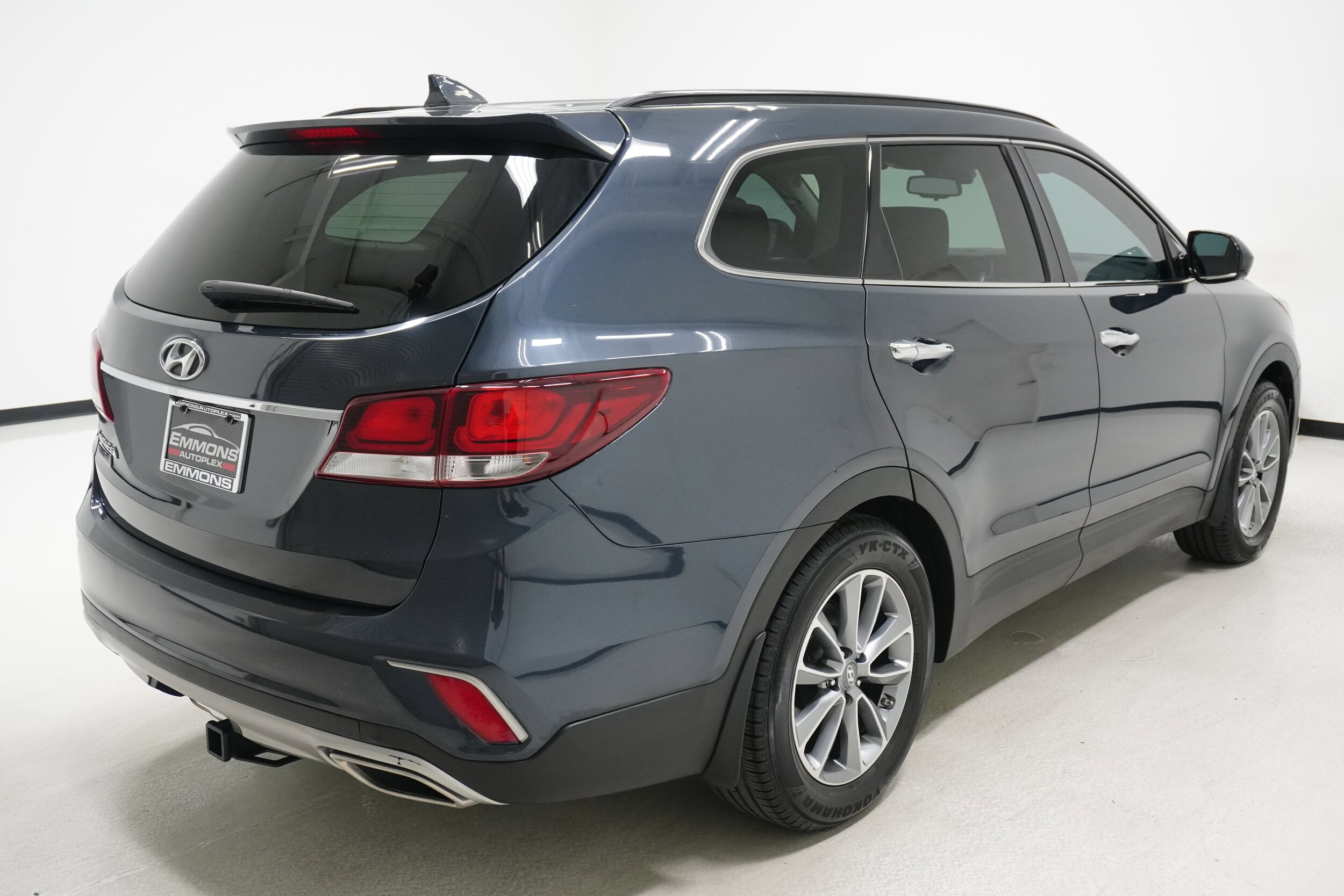 2018 Hyundai Santa Fe SE photo 4