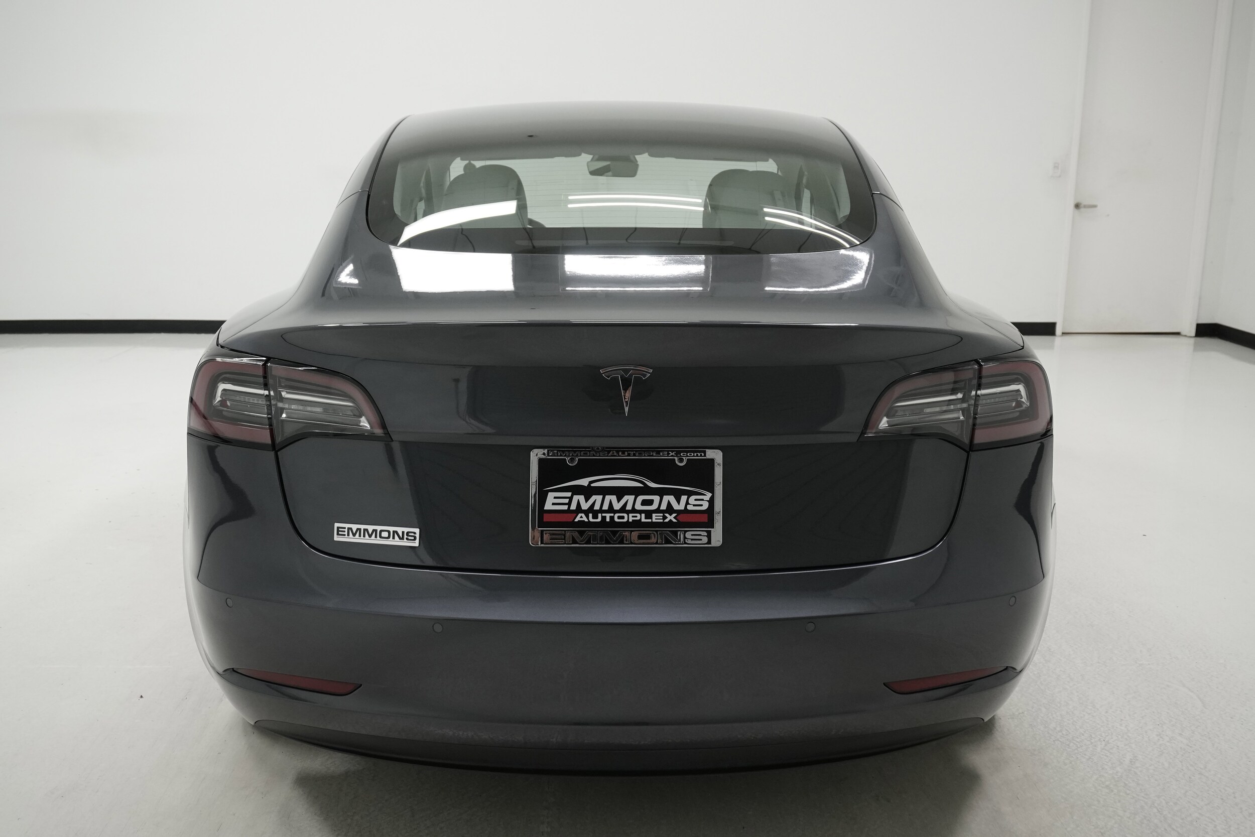 2021 Tesla Model 3 Standard Range Plus photo 4