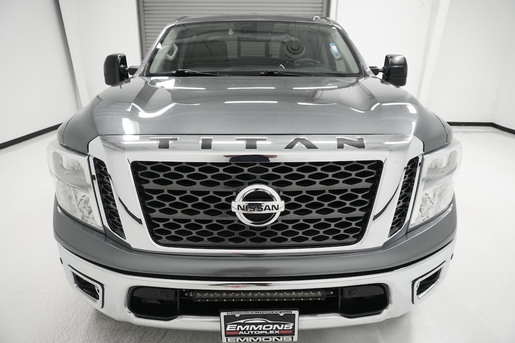 Used 2017 Nissan Titan SV Truck Crew Cab