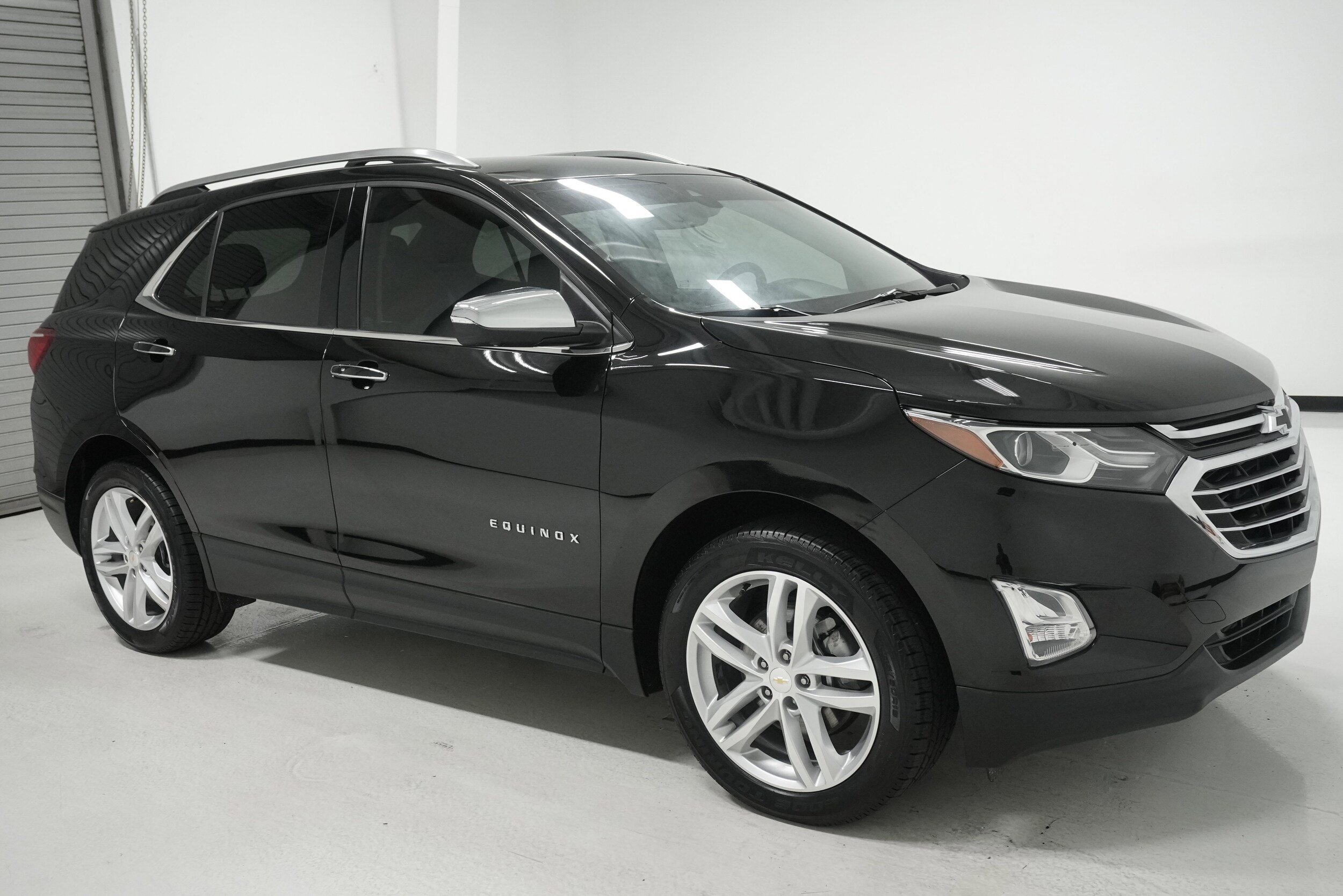 2020 Chevrolet Equinox Premier photo 3