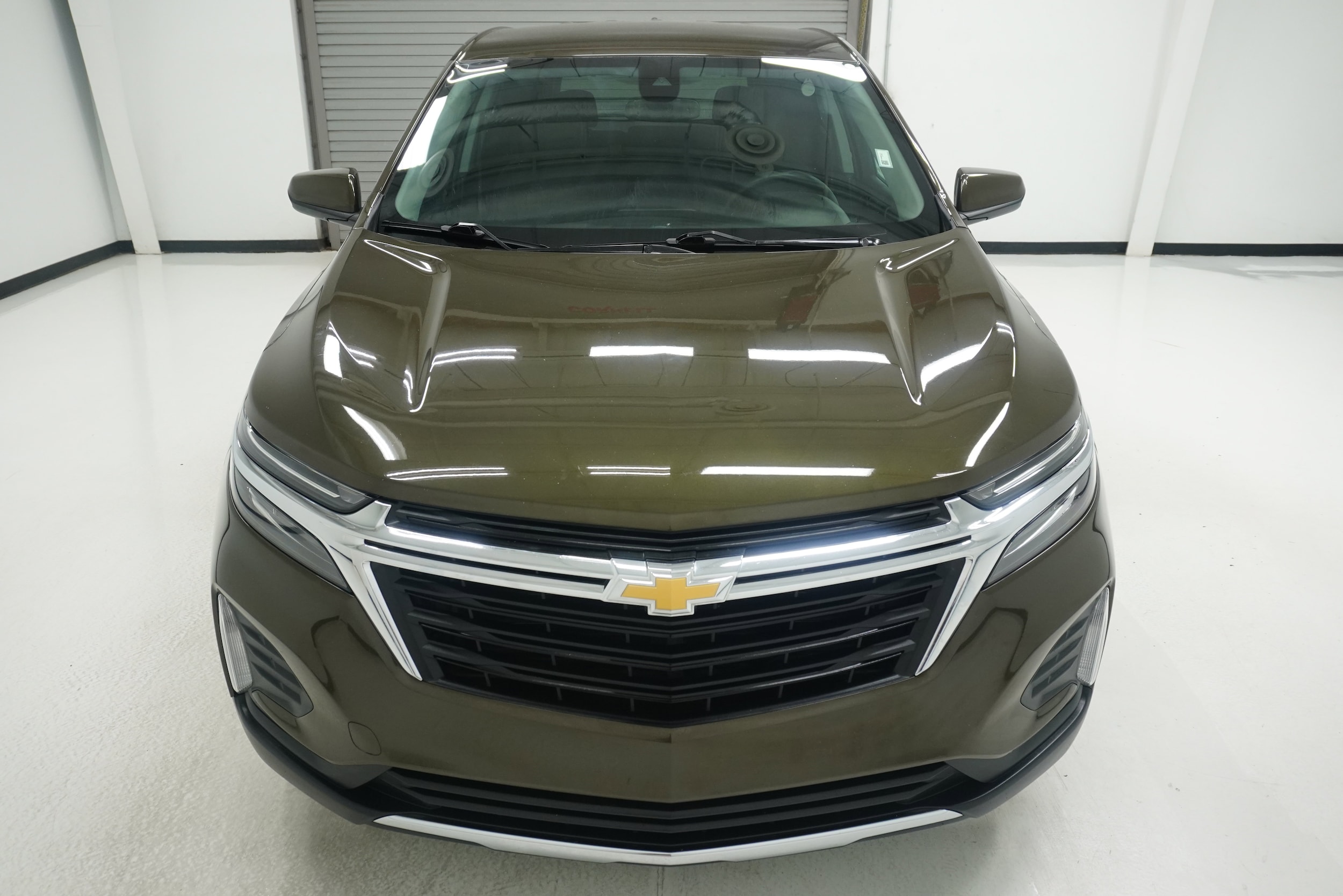 2023 Chevrolet Equinox LT - Photo 2