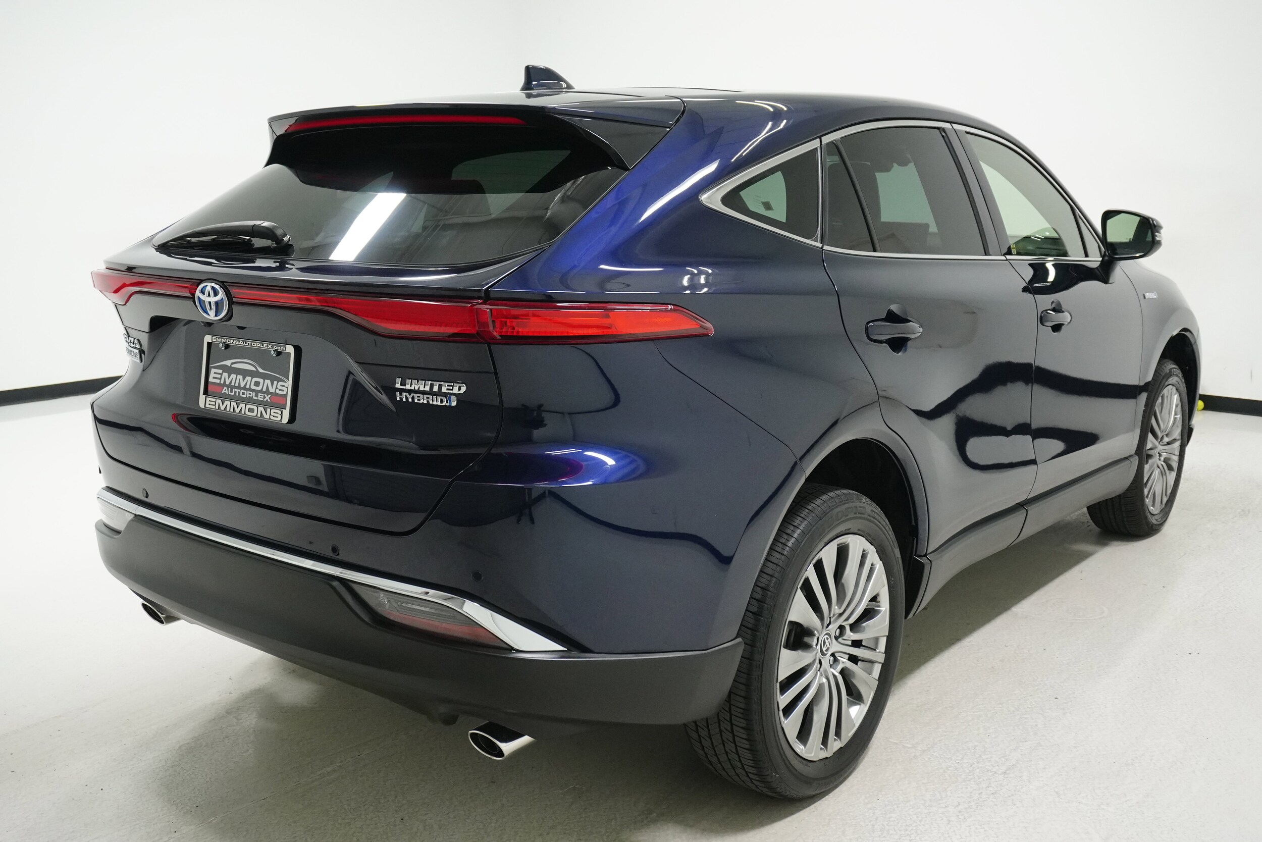 2021 Toyota Venza Limited photo 4
