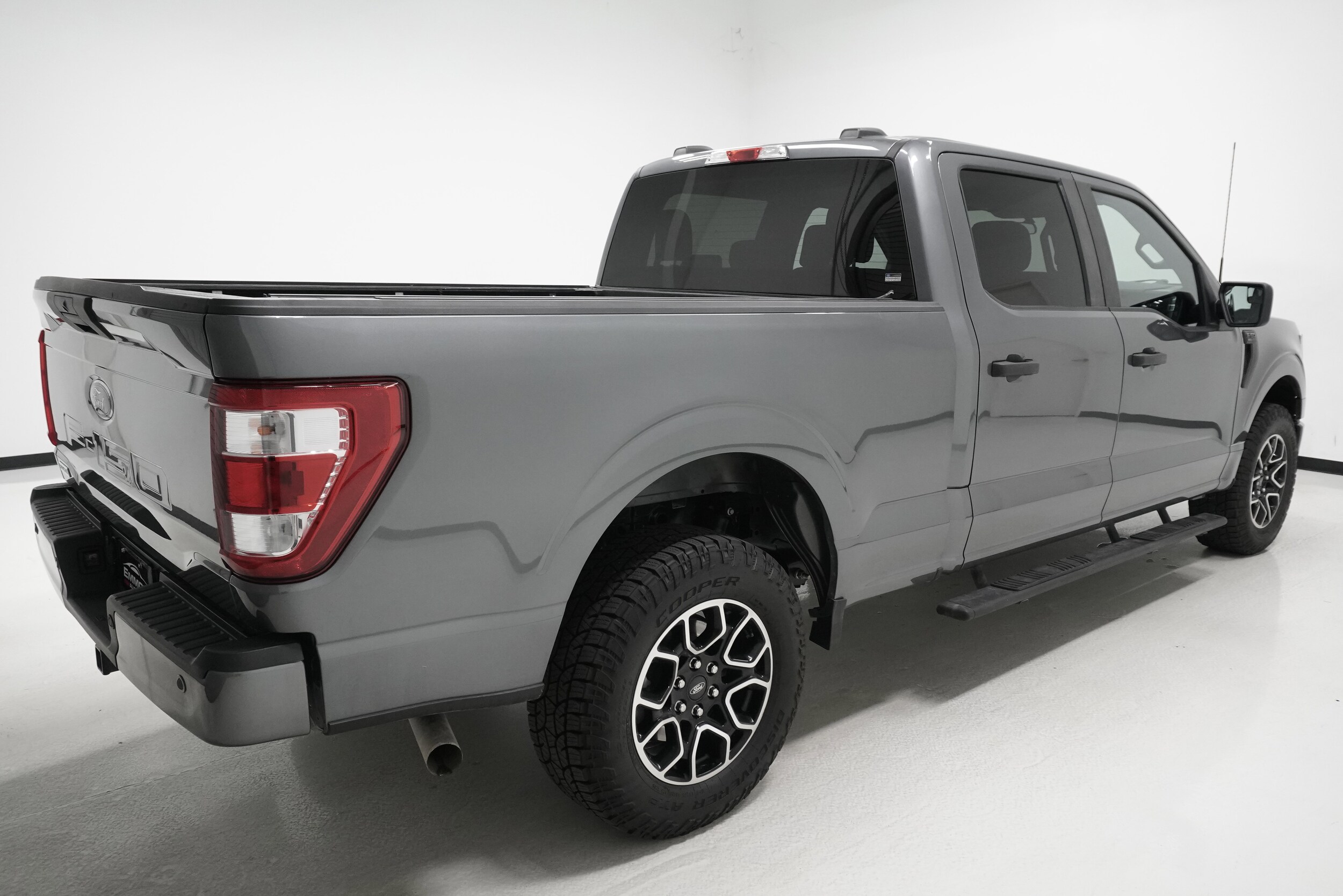 2023 Ford F-150 XL photo 4