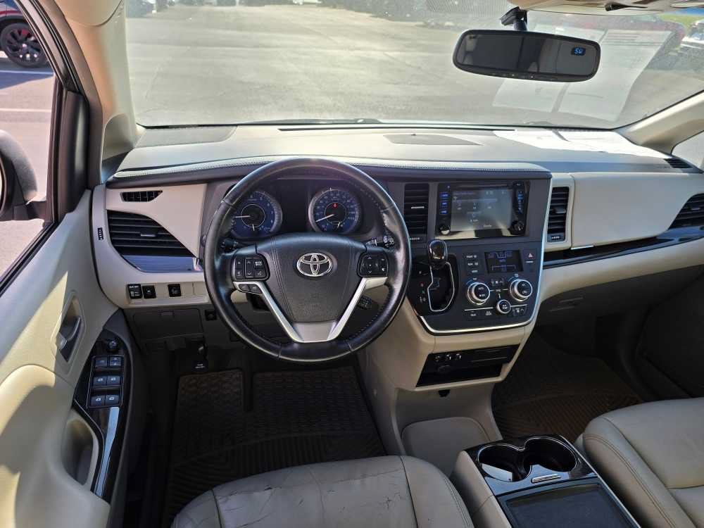 Used 2016 Toyota Sienna XLE with VIN 5TDYK3DC9GS714414 for sale in North Pekin, IL